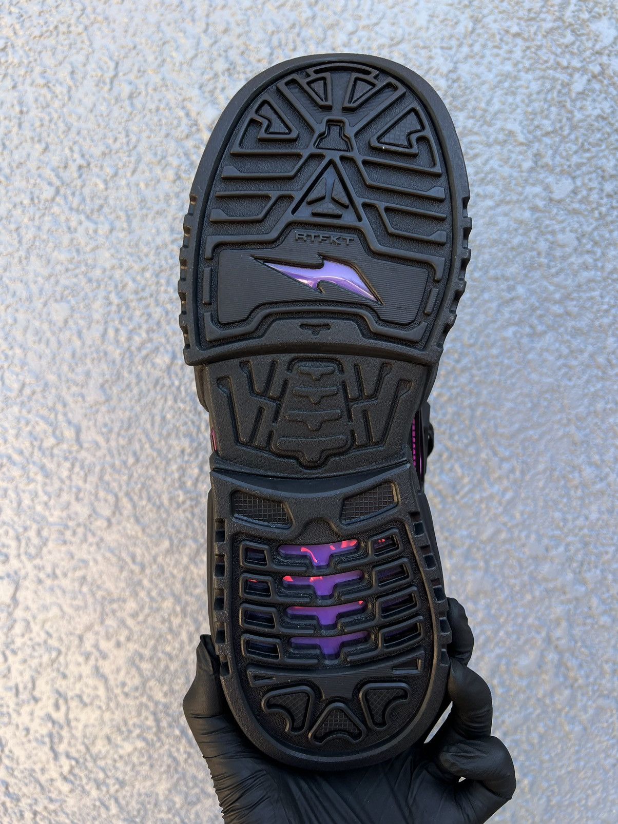 Nike Size 5.5 - Nike RTFKT x Dunk Genesis Void Size US 5.5 / EU 38 - 5 Thumbnail