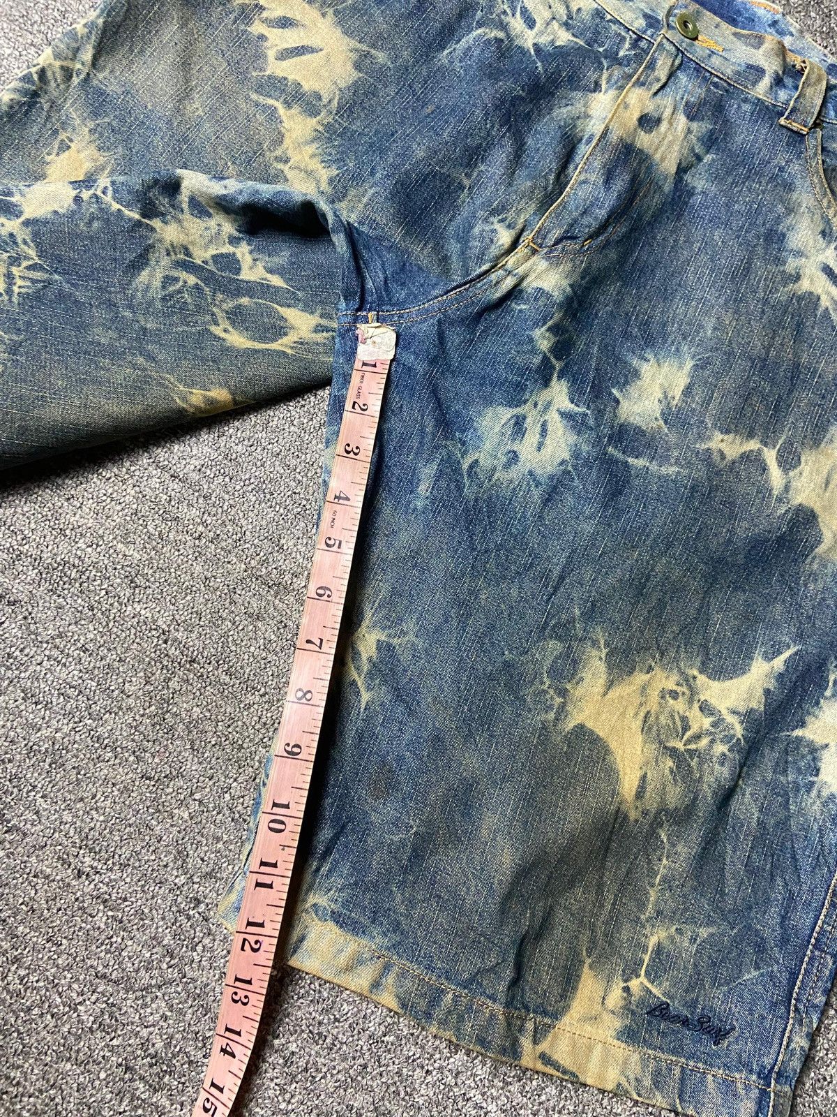 Japanese Brand Bear USA Brand Acid Wash Denim Shorts (156) Size US 33 - 7 Thumbnail