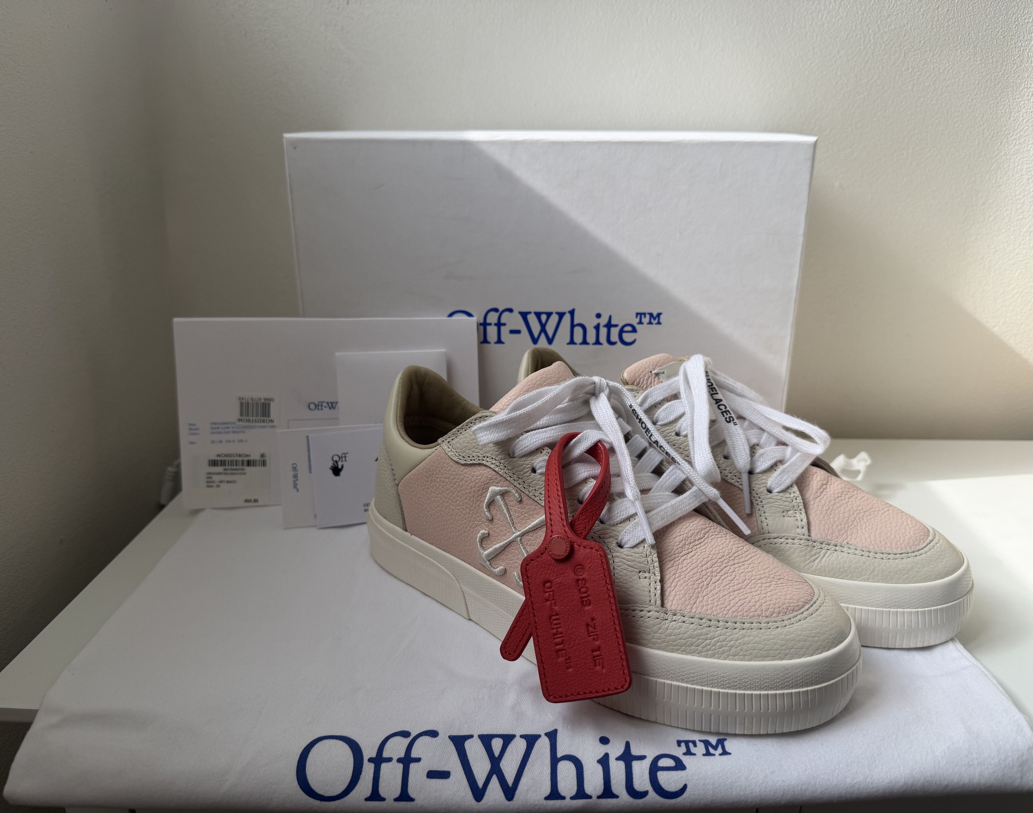 Off-White Off-White Low Vulcanized Leather Sneakers Pink/Nude Size 8 Size US 8 / IT 38 - 1 Thumbnail