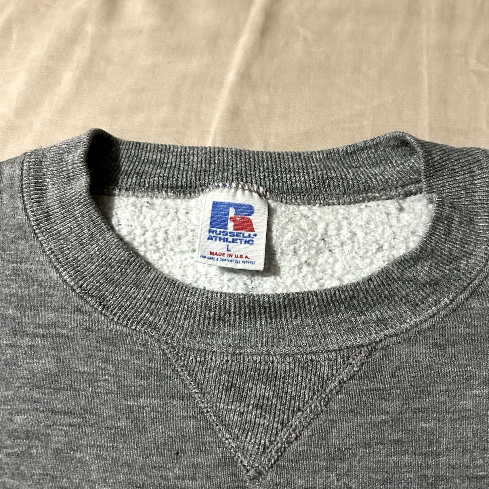 Russell Athletic VINTAGE 80s Russell Athletic Gray Sweatshirt L Mens Pullover Blank Size Large Size US L / EU 52-54 / 3 - 3 Thumbnail