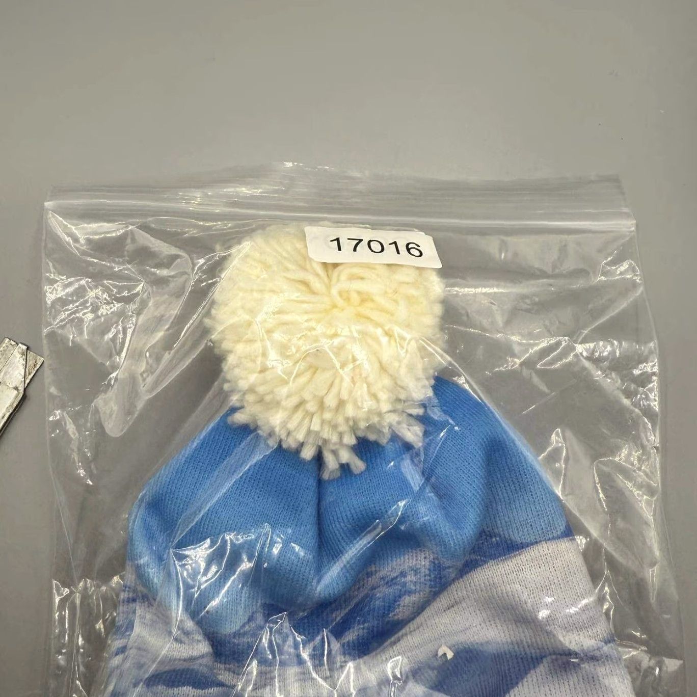 Vintage Team USA Hat Men Blue Olympic Team Apparel Cuffed Beanie Pom Pom Cap Size ONE SIZE - 6 Thumbnail