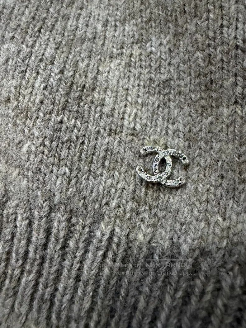 Chanel Chanel Ski series clover cashmere sweater Size XS / US 0-2 / IT 36-38 - 3 Thumbnail