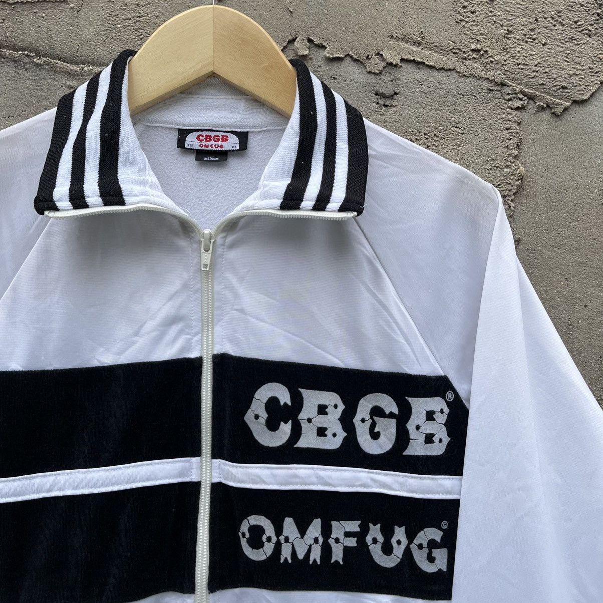 Band Tees Vintage Cbgb Omfug Size US L / EU 52-54 / 3 - 2 Thumbnail