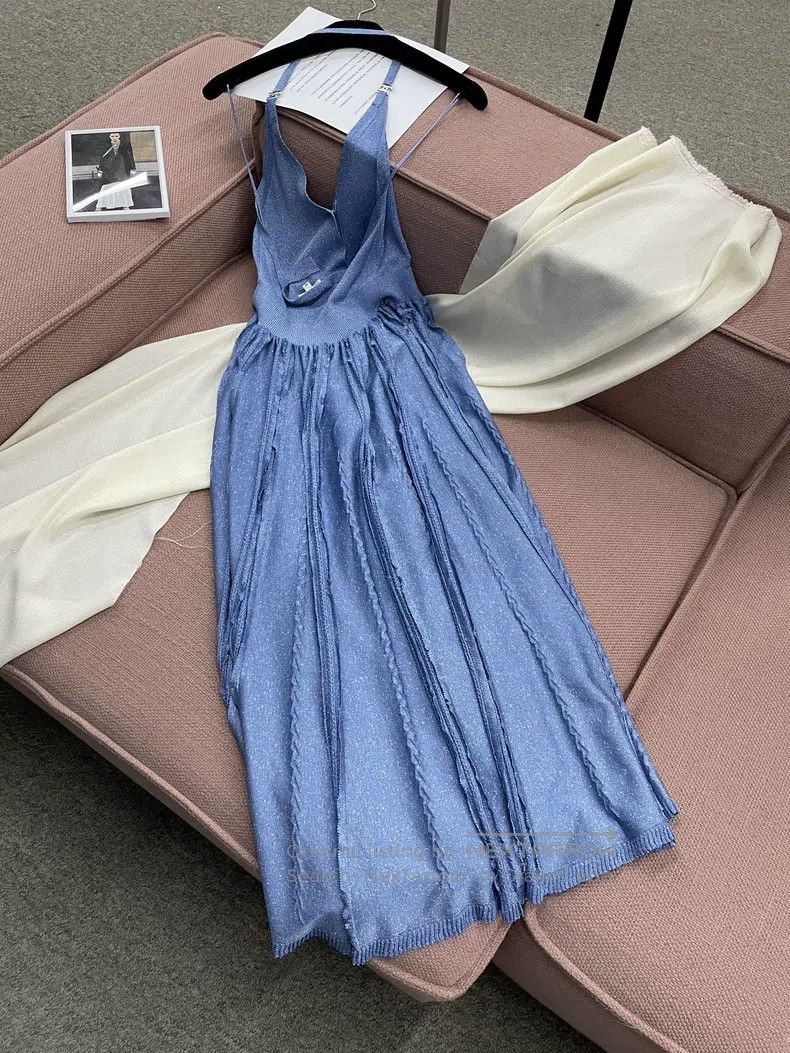 Chanel Chanel 23P blue rhinestone hanging neck backless knitted d Size S / US 4 / IT 40 - 6 Thumbnail