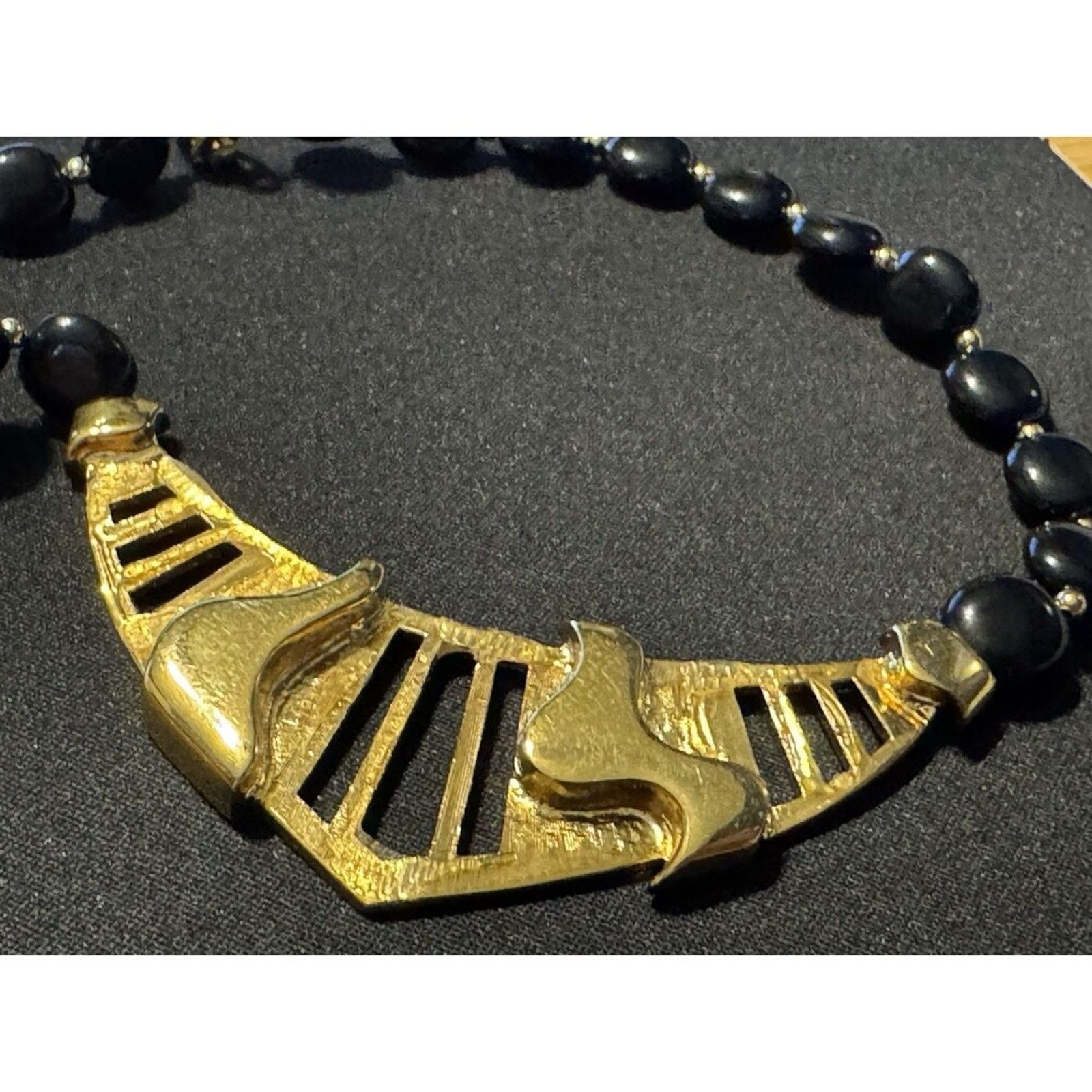 Other Vintage Napier Gold Tone Statement Necklace Fold Over Clasp Size ONE SIZE - 1 Thumbnail