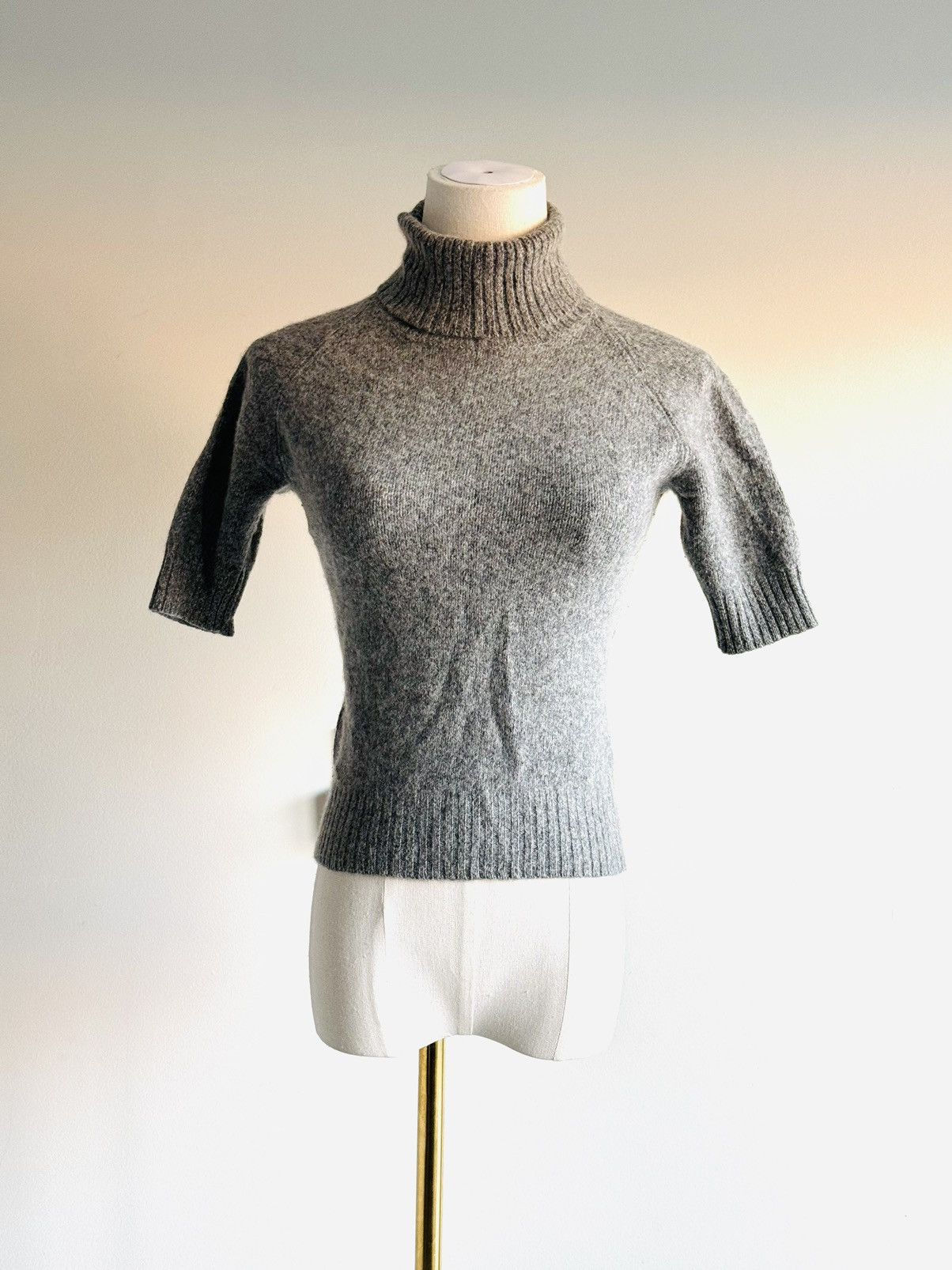 Loro Piana Loro Piana Short-sleeve turtleneck sweater grey Cashmere 44 Size S / US 4 / IT 40 - 1 Thumbnail