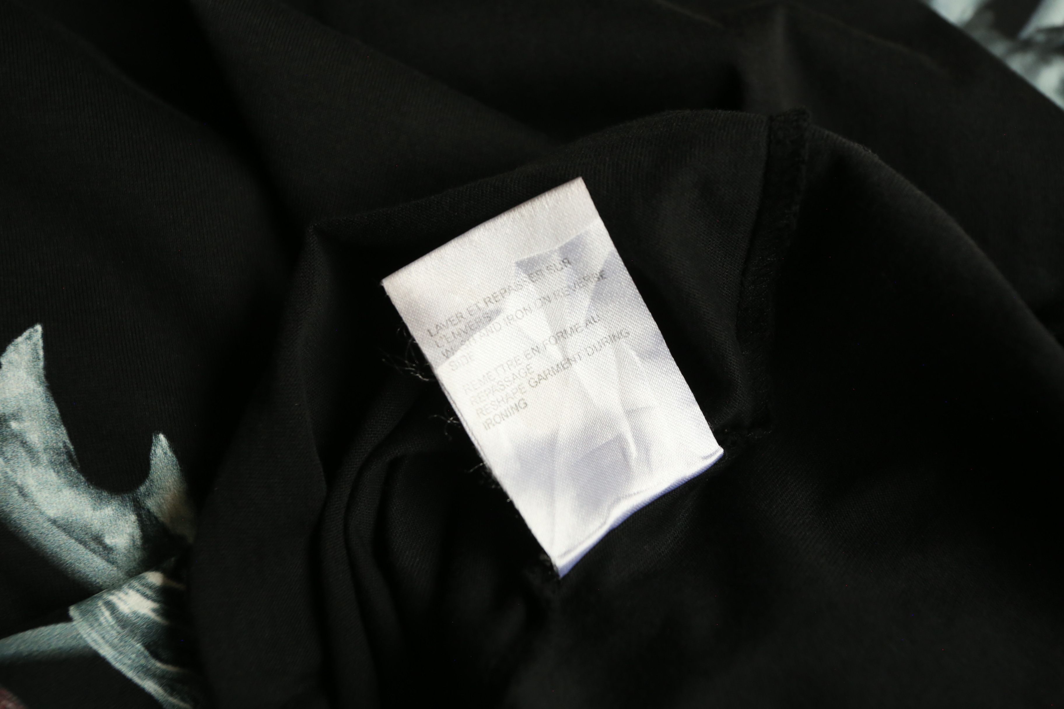Givenchy Givenchy - Riccardo Tisci - S/S 14 - Shark & Mermaid Tee Size US XXS / EU 40 - 6 Thumbnail