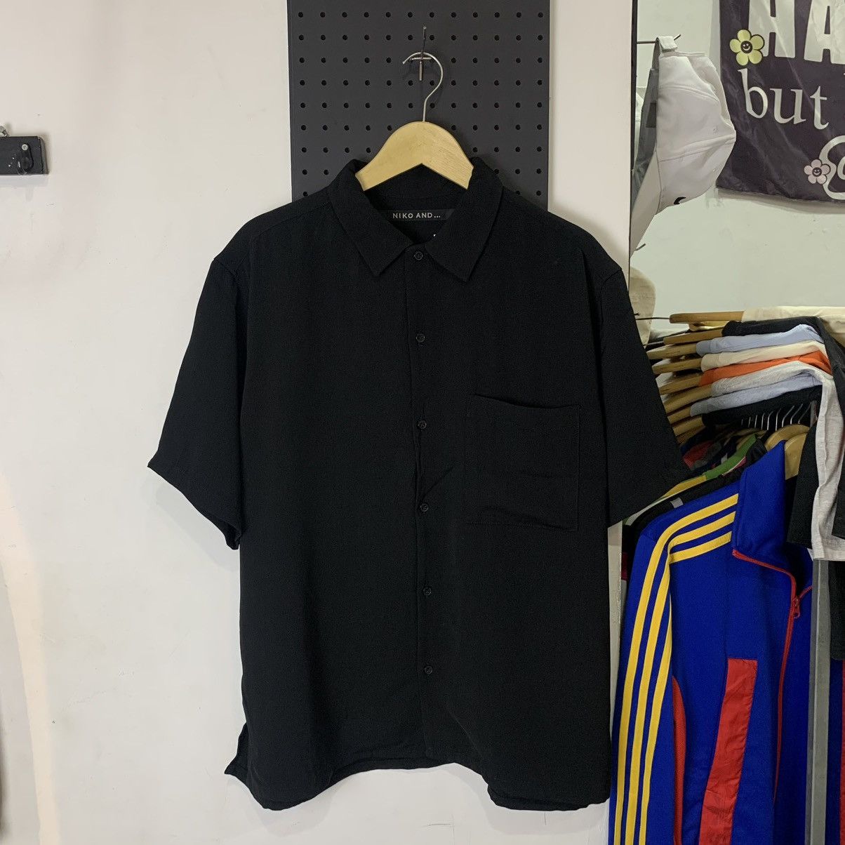 Japanese Brand Niko and... oversized black short button up shirt Size US XL / EU 56 / 4 - 1 Thumbnail