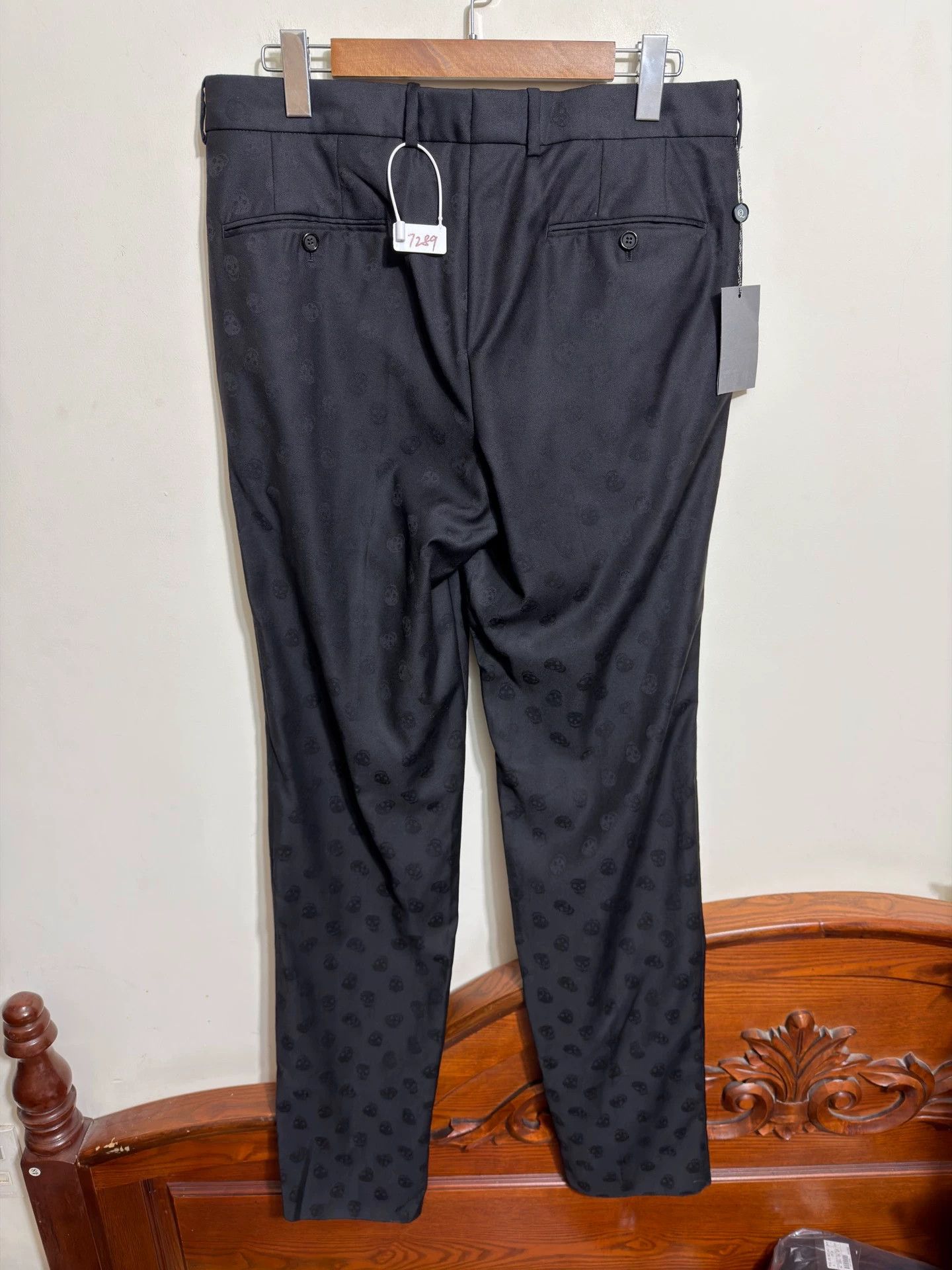 Alexander McQueen Alexander McQueen Embroidered Skull Slim Trousers Size US 32 / EU 48 - 2 Thumbnail
