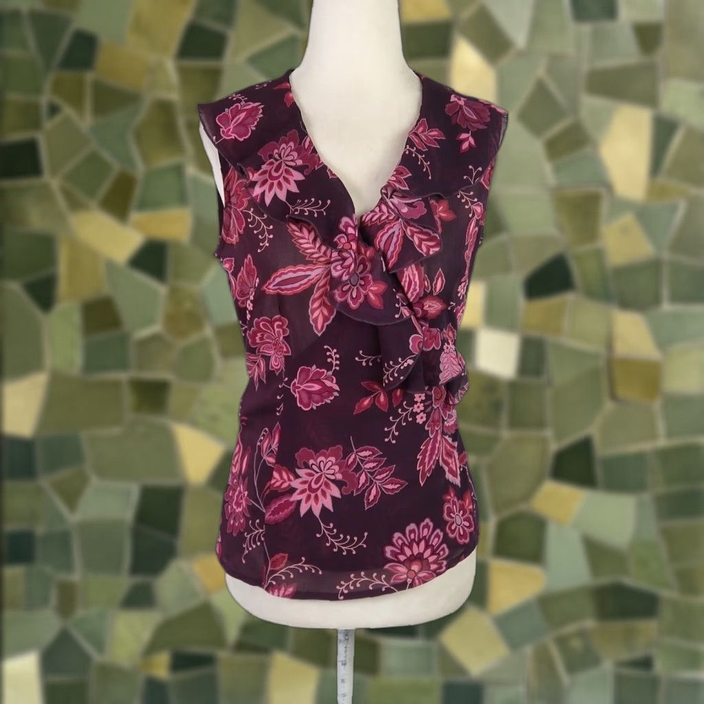 Vintage VINTAGE New York & Company Blouse Womens S Sleeveless Wrap Floral Purple Pink Ruffle Tie Top Size S / US 4 / IT 40 - 1 Thumbnail
