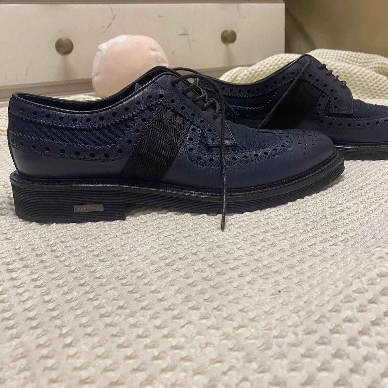 Versace Versace Men's Navy Blue Leather Oxfords Dress Shoes Size US 9 / EU 42 - 3 Thumbnail