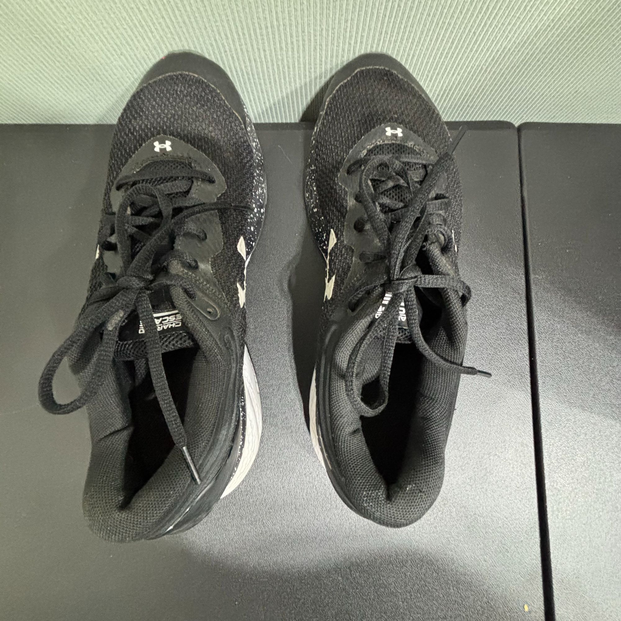 Under Armour UA Charged Pursuit 3 Men's 11.5 Black Gray 3024878 Cleaned R Size US 11.5 / EU 44-45 - 7 Thumbnail