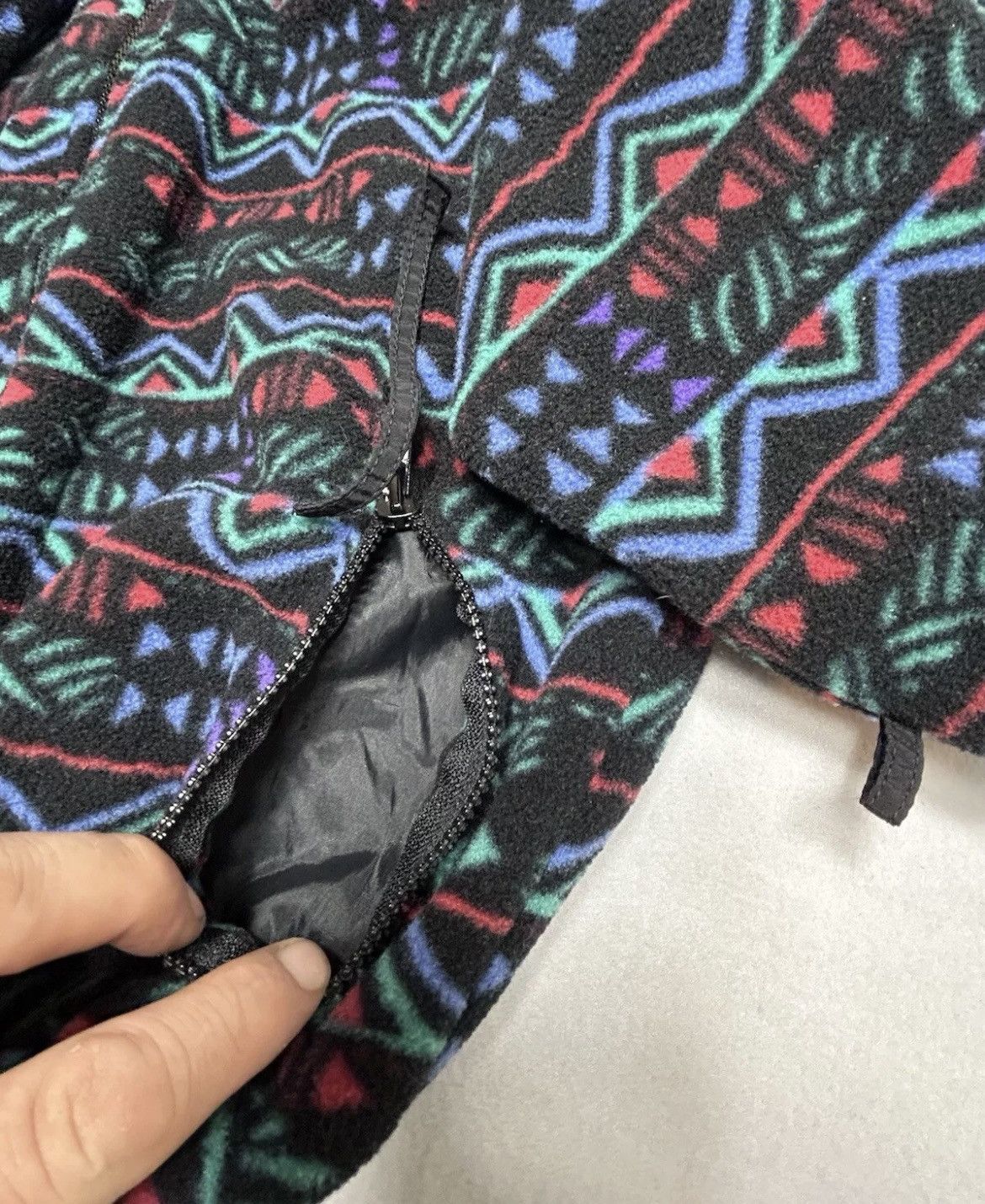 Columbia × Vintage Columbia Aztec Made in USA 1990s Size US L / EU 52-54 / 3 - 8 Thumbnail