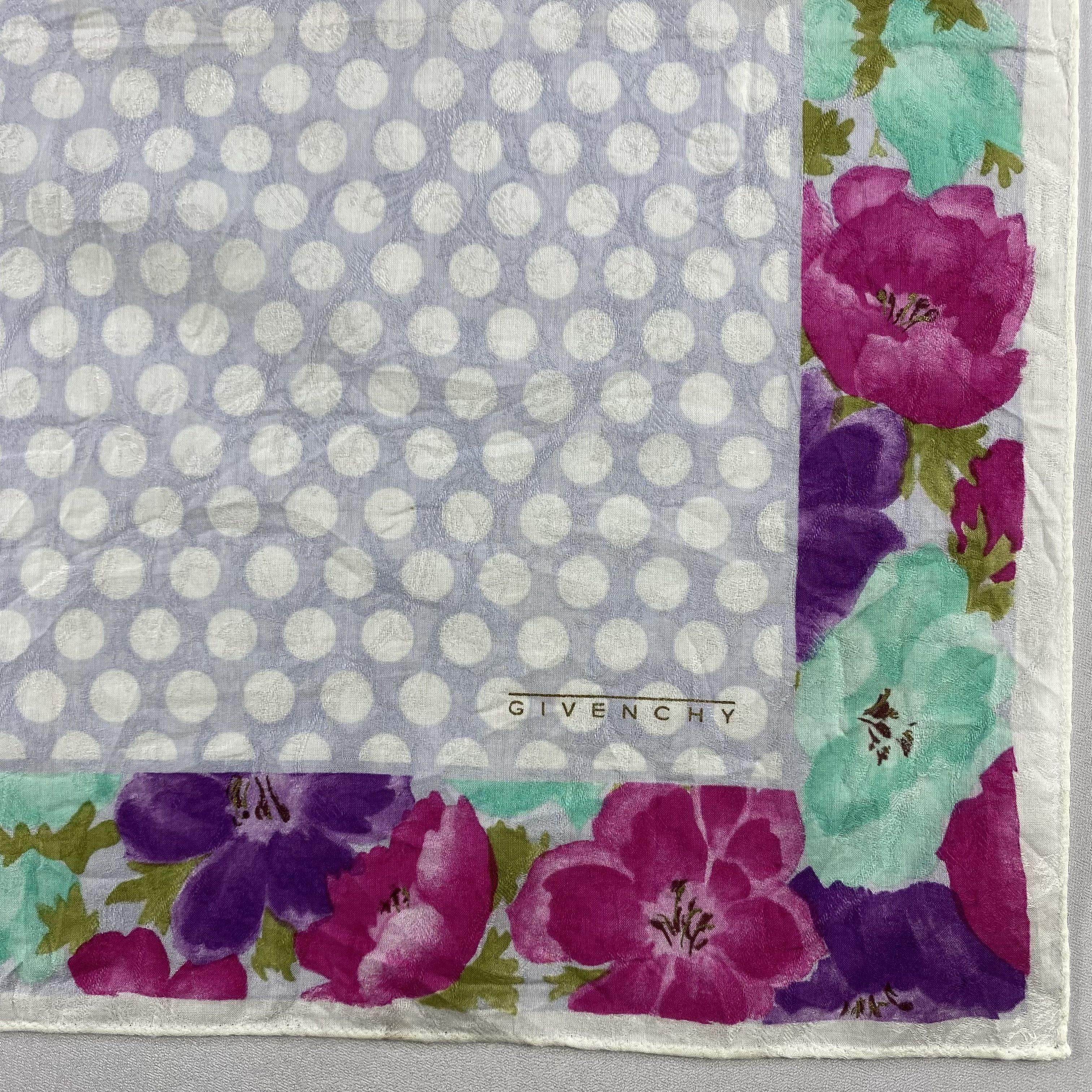Vintage Givenchy Bandana/ Handkerchief / Neckerchief Size ONE SIZE - 3 Thumbnail