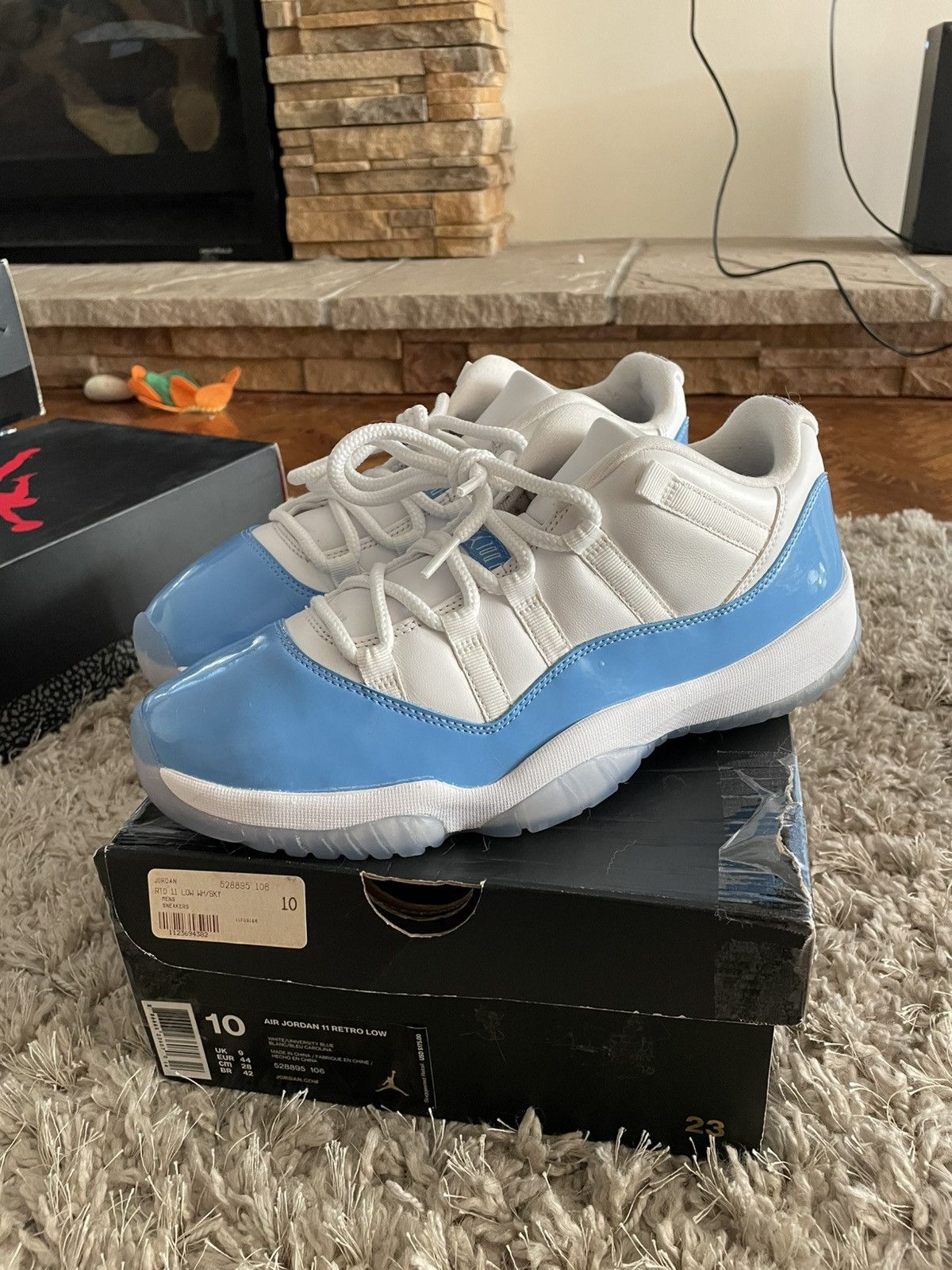 Jordan Brand Jordan 11 Low Unc Size US 10 / EU 43 - 1 Thumbnail