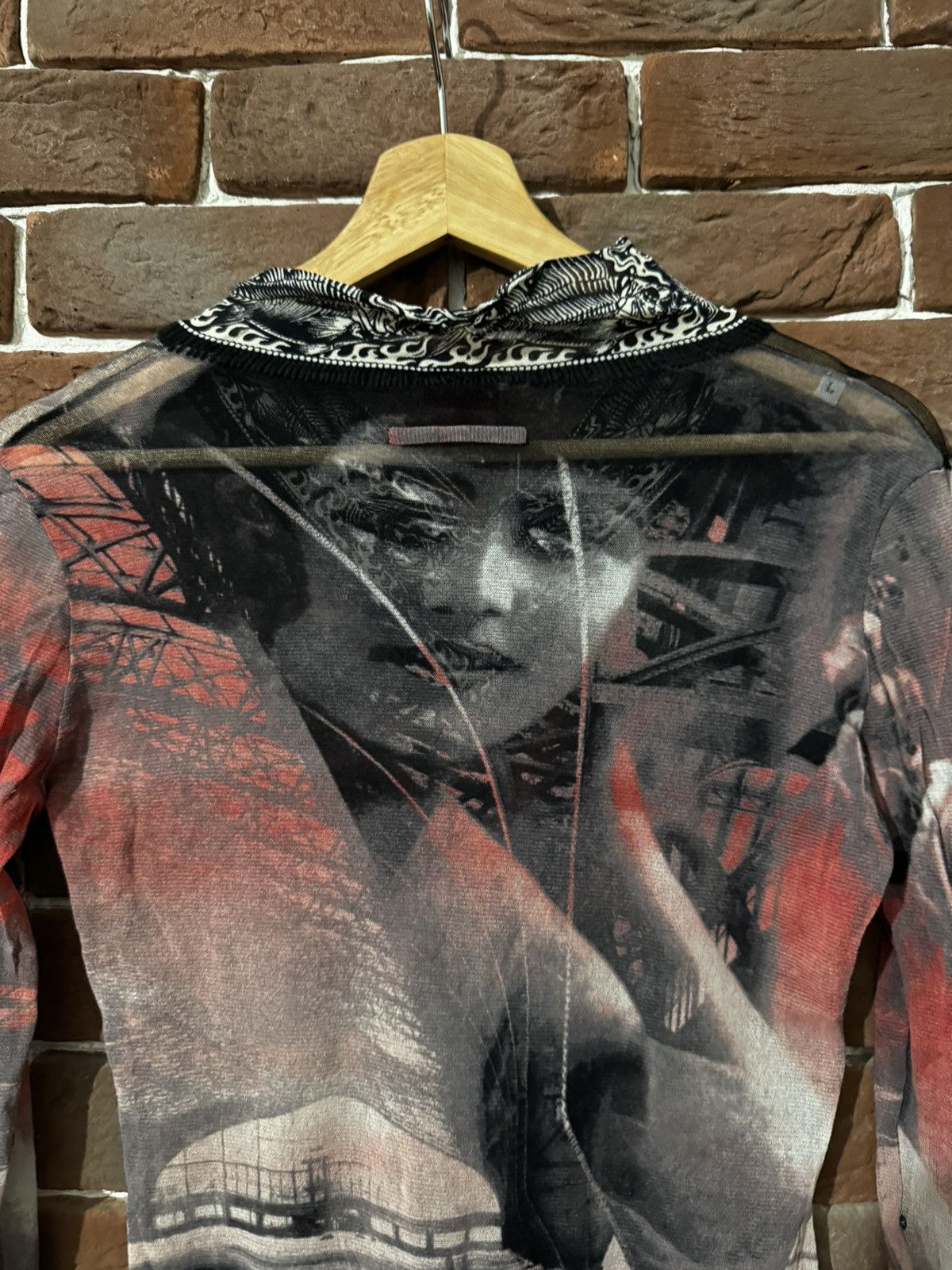 Jean Paul Gaultier Vintage 90s Jean Paul Gaultier Roses Portrait Mesh LS TOP JP Size L / US 10 / IT 46 - 9 Thumbnail
