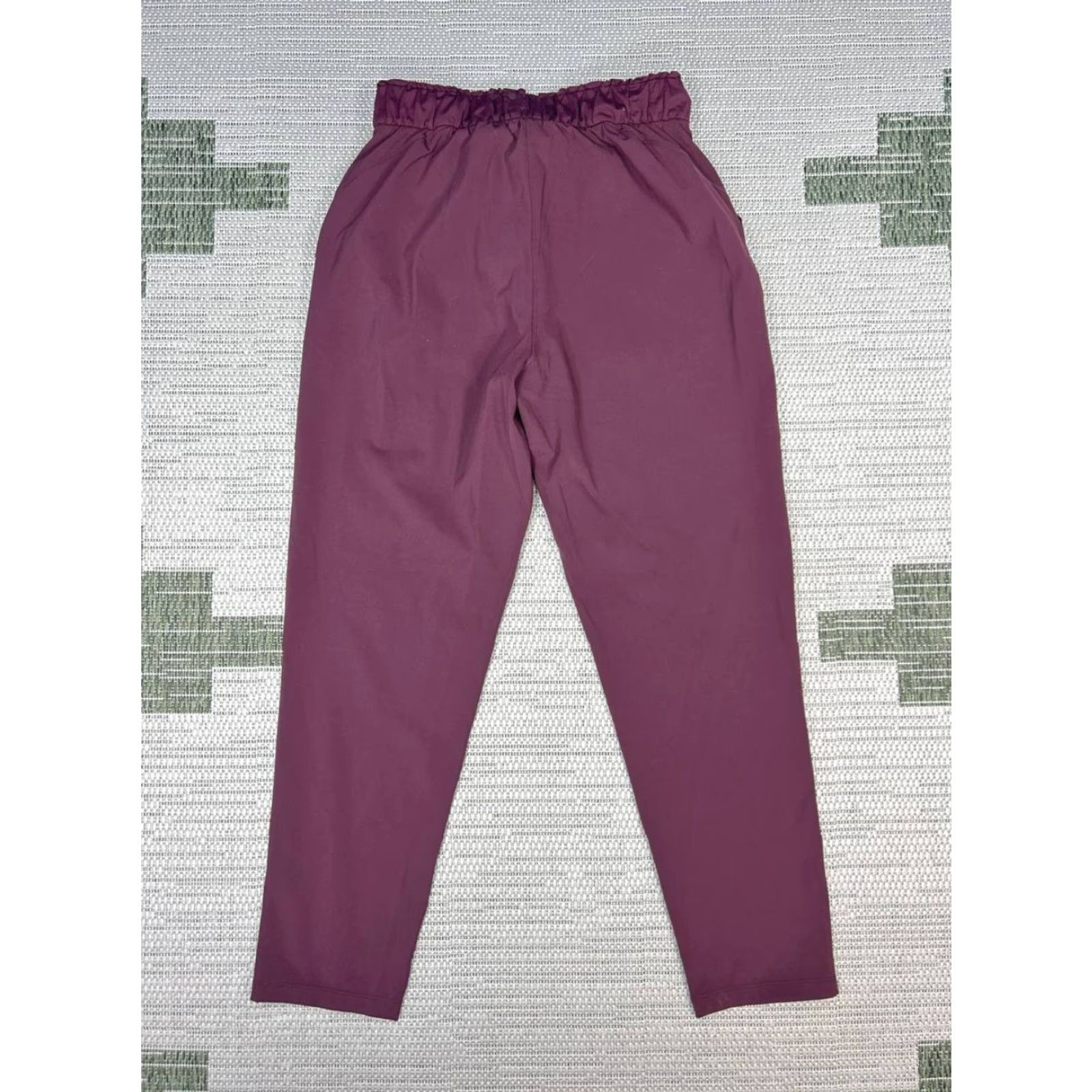 Lululemon VINTAGE Lululemon Keep Moving Pants Womens 6 Purple Stretch Luxtreme Drawstring Travel Size 28" / US 6 / IT 42 - 2 Thumbnail
