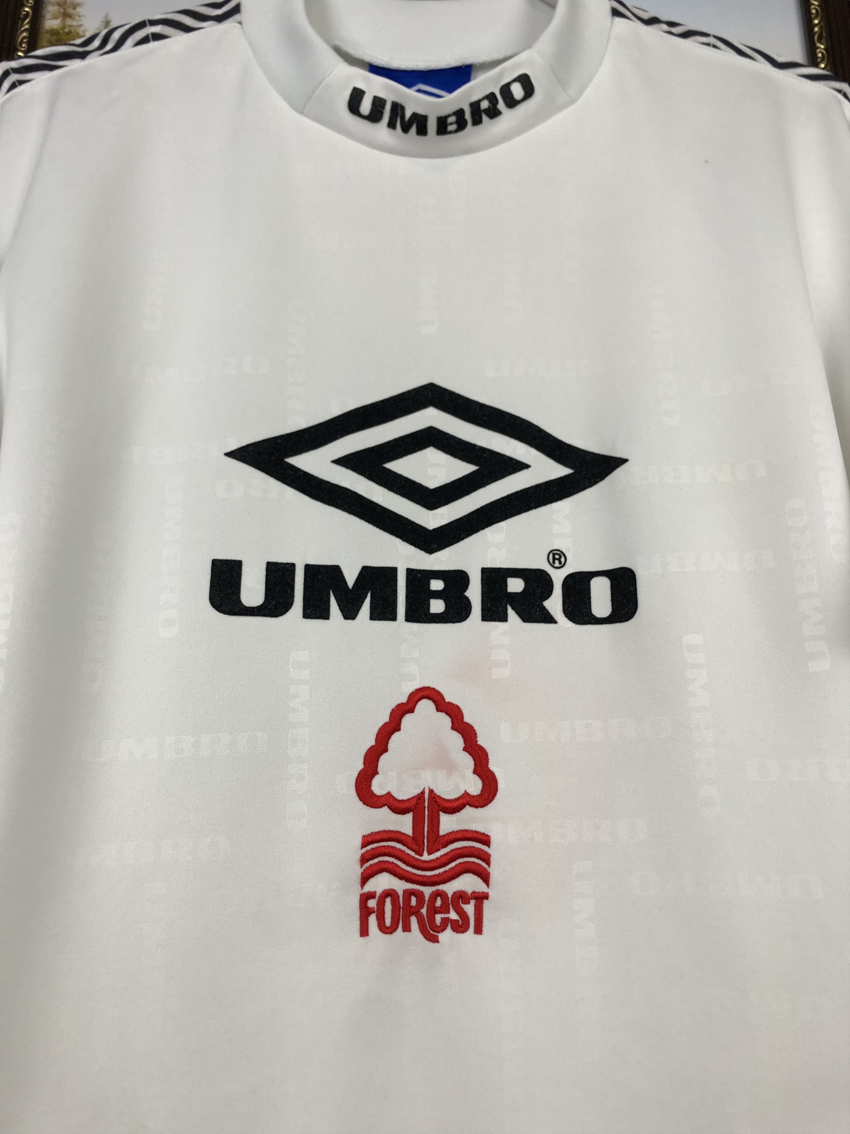 Umbro Vintage Nottingham Forest Football Train Shirt Soccer Tee Size US M / EU 48-50 / 2 - 3 Thumbnail