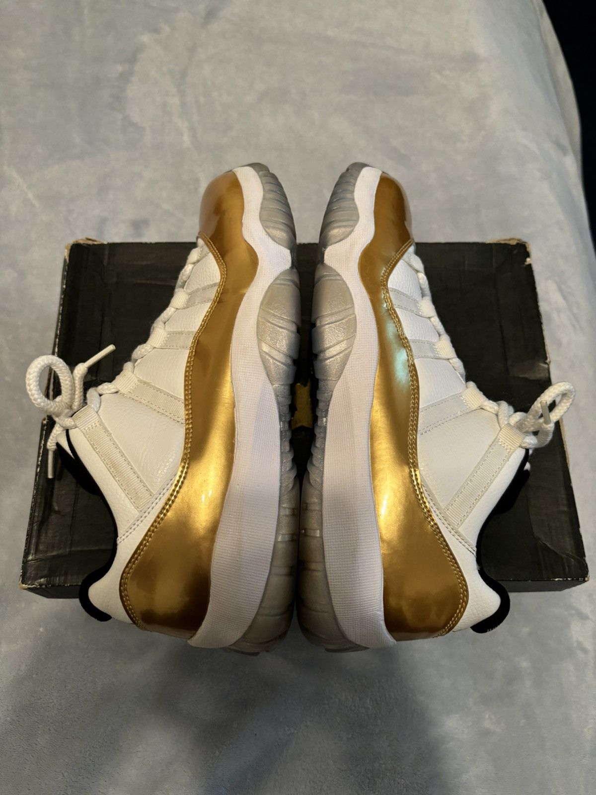 Jordan Brand Air Jordan 11 Retro Low Closing Ceremony 2016 Size 10 Size US 10 / EU 43 - 3 Thumbnail