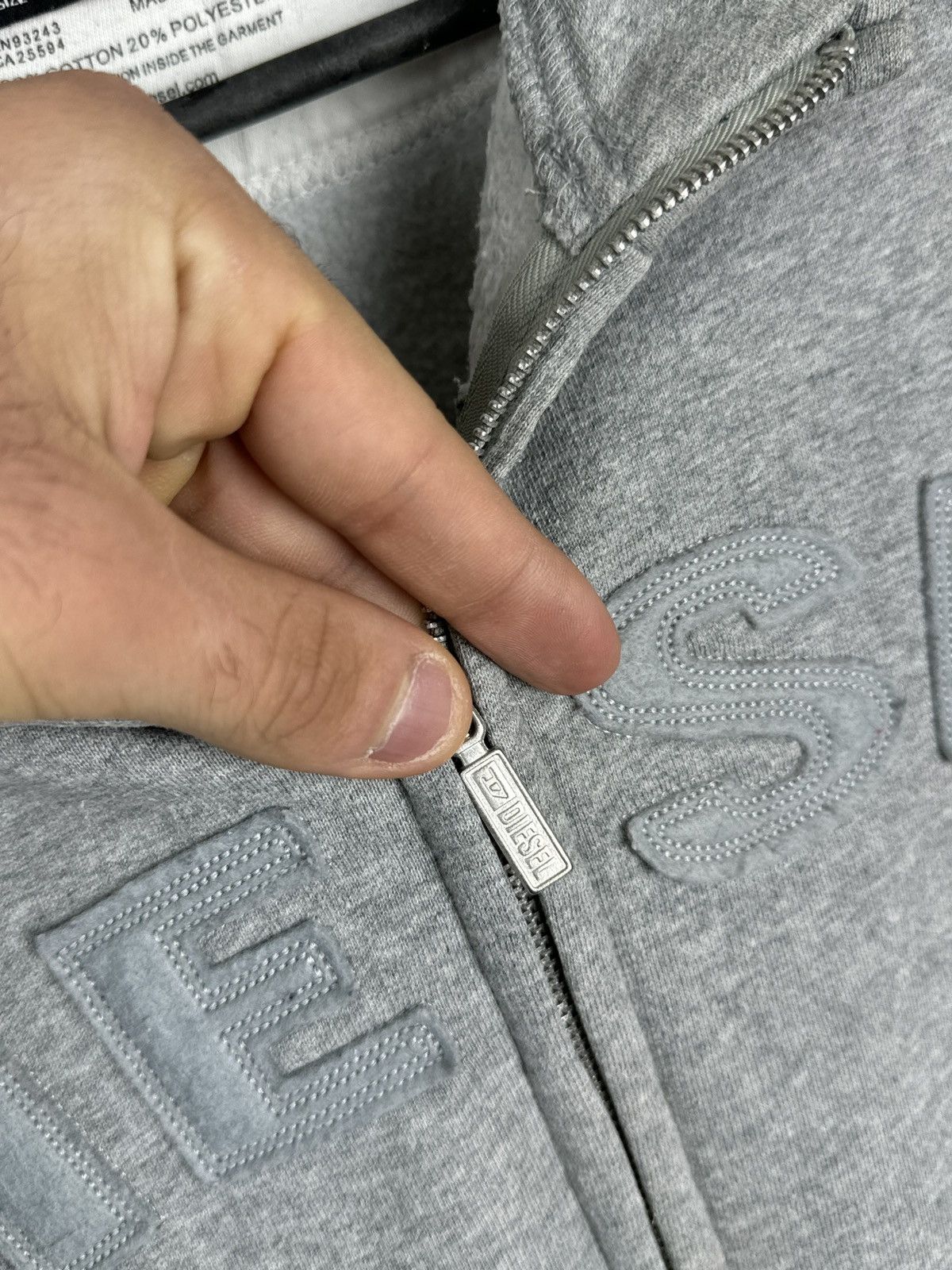 Diesel × Vintage Mens Vintage Diesel Zip Sweatshirt y2k rare streetwear Size US S / EU 44-46 / 1 - 9 Thumbnail
