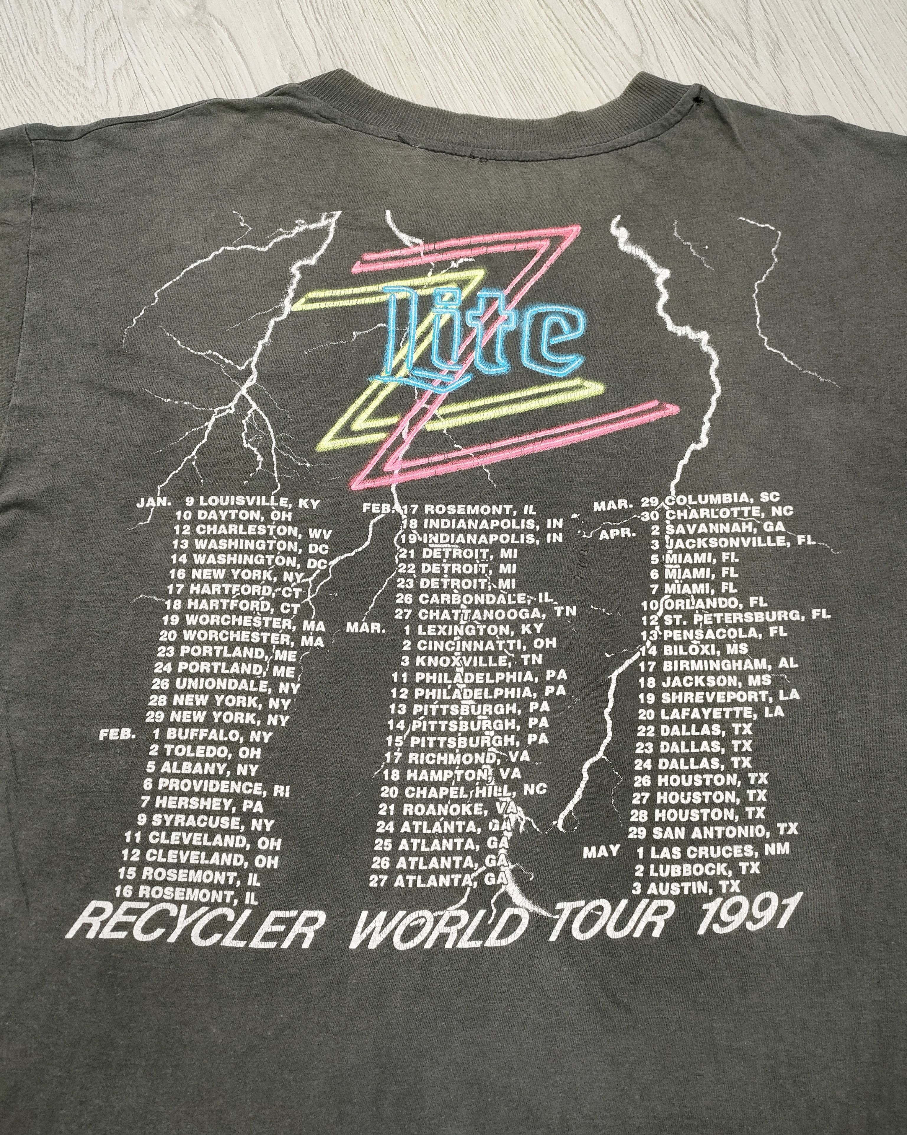 Band Tees 90s ZZ TOP RECYCLER WORLD TOUR 1991 Vintage Tee Size US L / EU 52-54 / 3 - 12 Thumbnail