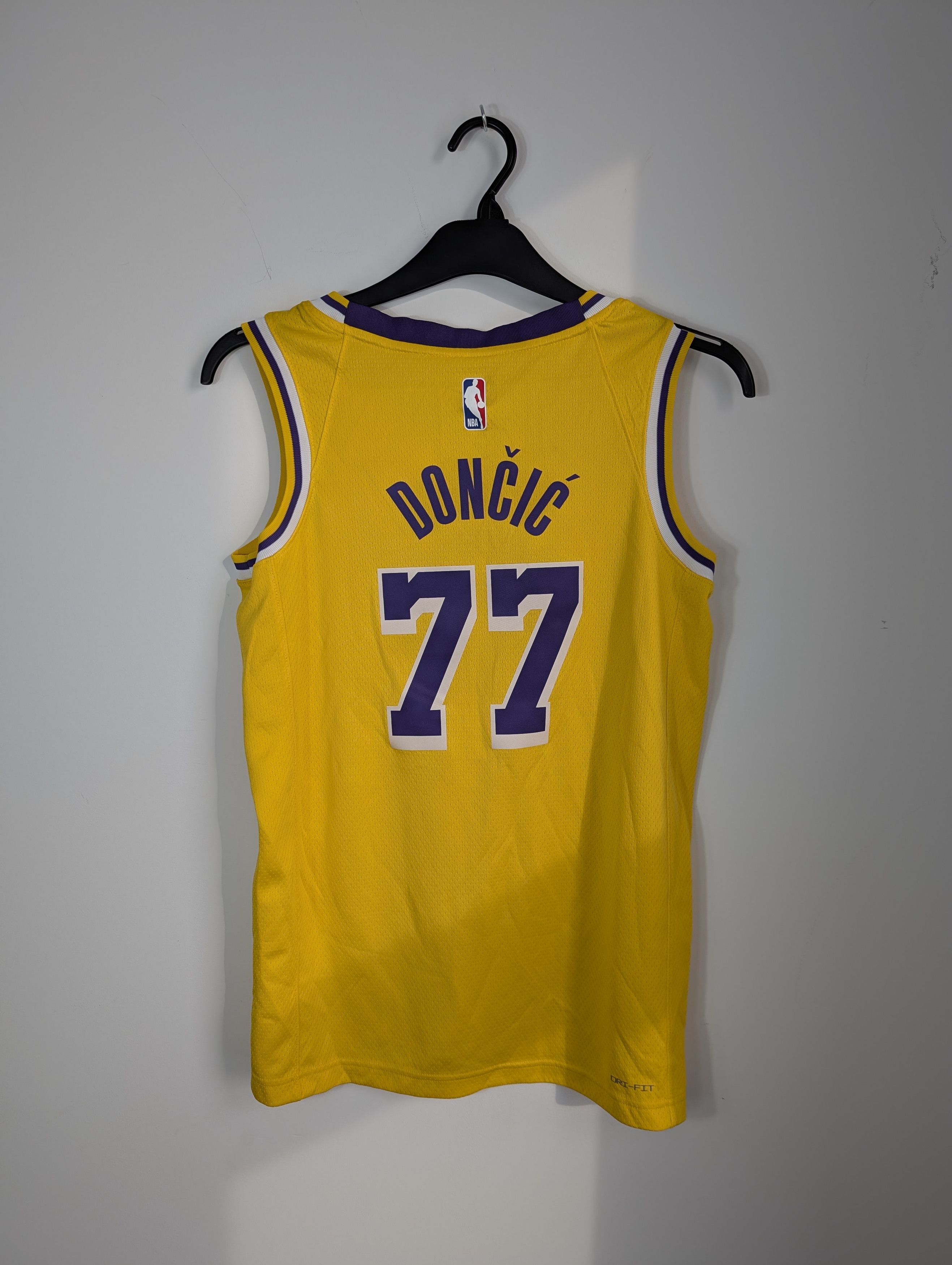Nike Nike Luka Doncic Lakers Jersey 77 Streetwear Retro Size US S / EU 44-46 / 1 - 4 Thumbnail