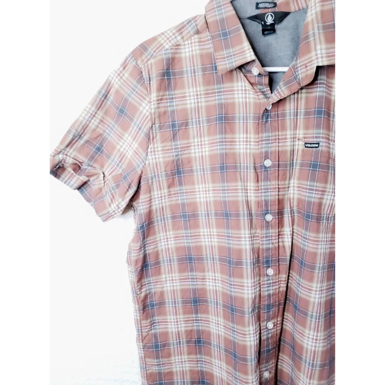 Volcom Volcom Short Sleeve Button Up Shirt Mens Medium Multicolor Plaid Modern Fit Cotton Size US M / EU 48-50 / 2 - 4 Thumbnail