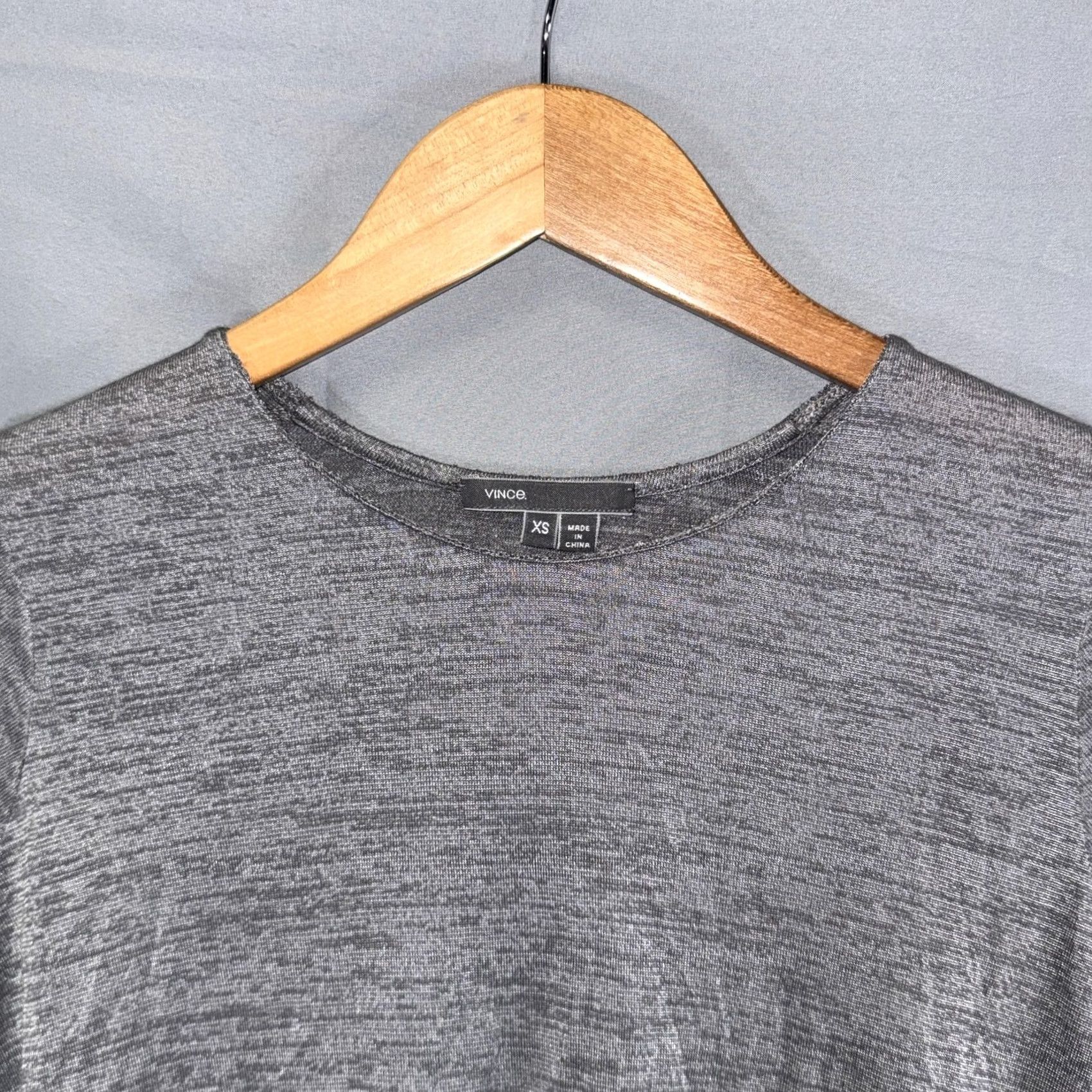 Vince Vince Shirt Womens XS Gray Heather Long Sleeve Crewneck Pleat Back Lightweight Size XS / US 0-2 / IT 36-38 - 3 Thumbnail