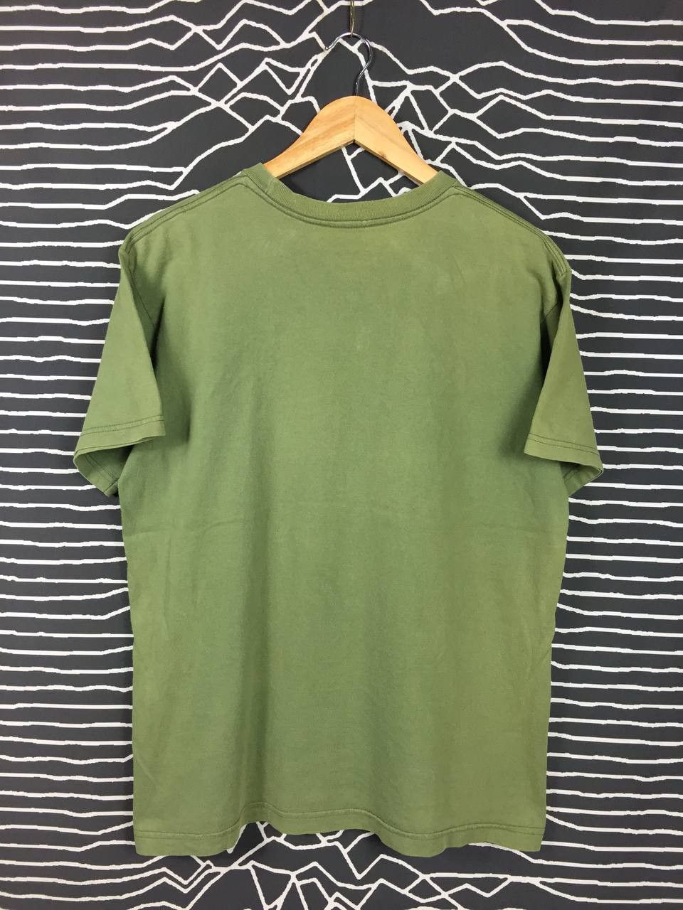 Freshjive Vtg Freshjive La Battalion Spell Out Logo Streetwear Tee Size US L / EU 52-54 / 3 - 6 Thumbnail