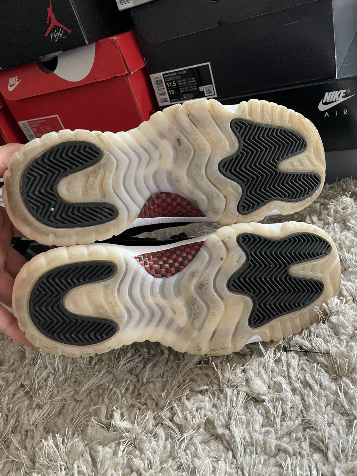 Jordan Brand Jordan 11 Low Gs 72-10 Size US 6 / EU 39 - 7 Thumbnail
