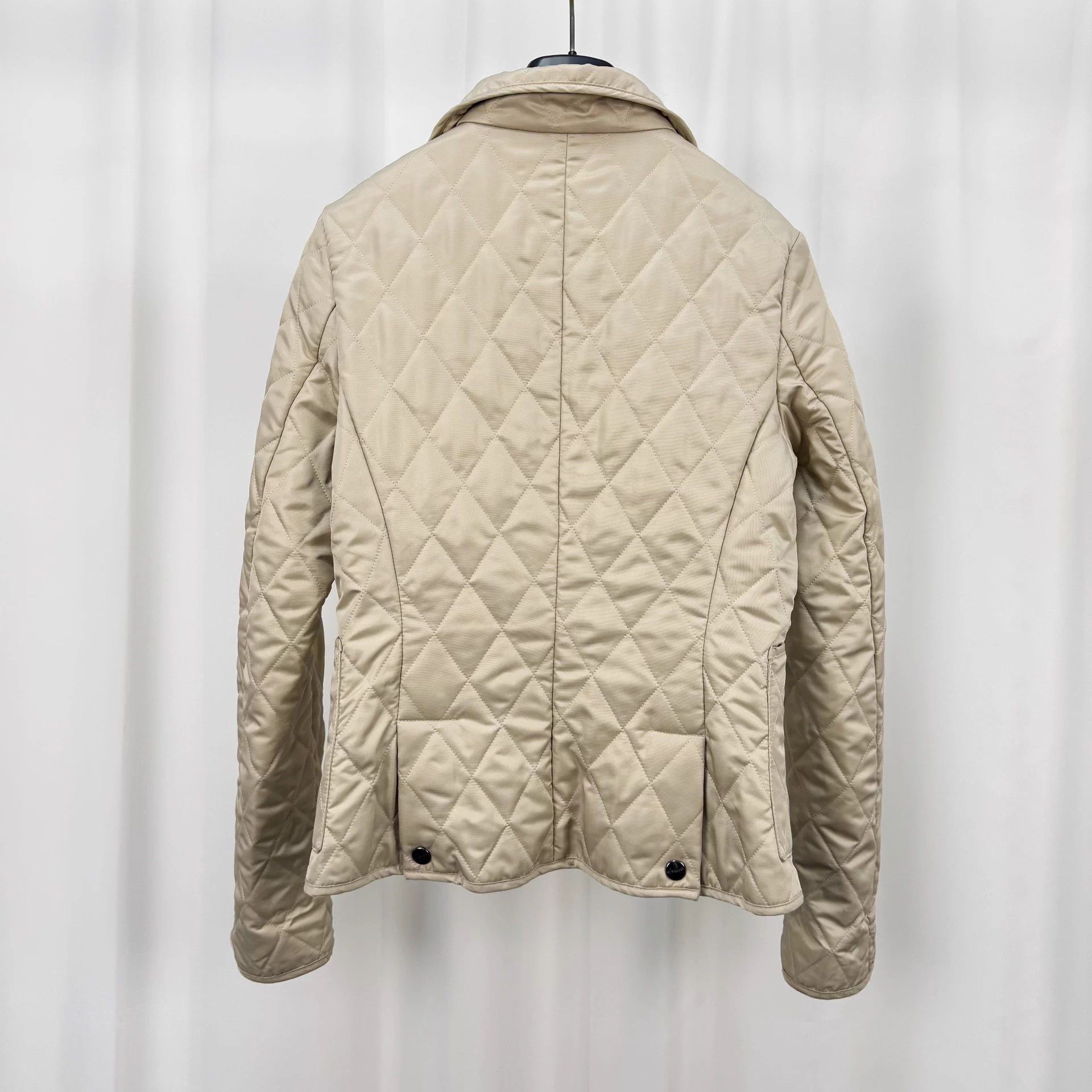 Burberry Burberry quilted lining check puffer jacket XS 99 New Size XS / US 0-2 / IT 36-38 - 2 Thumbnail
