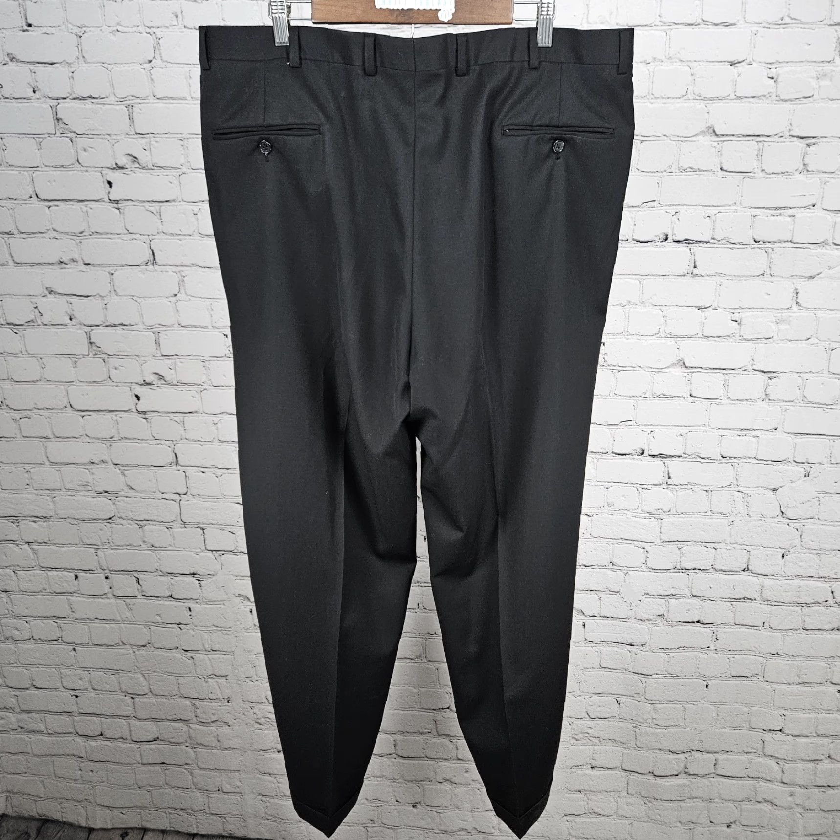 Austin Reed Austin Reed Black 100% Wool Signature Pleated Cuffed Dress Pants 42 Men Size US 42 / EU 58 - 2 Thumbnail