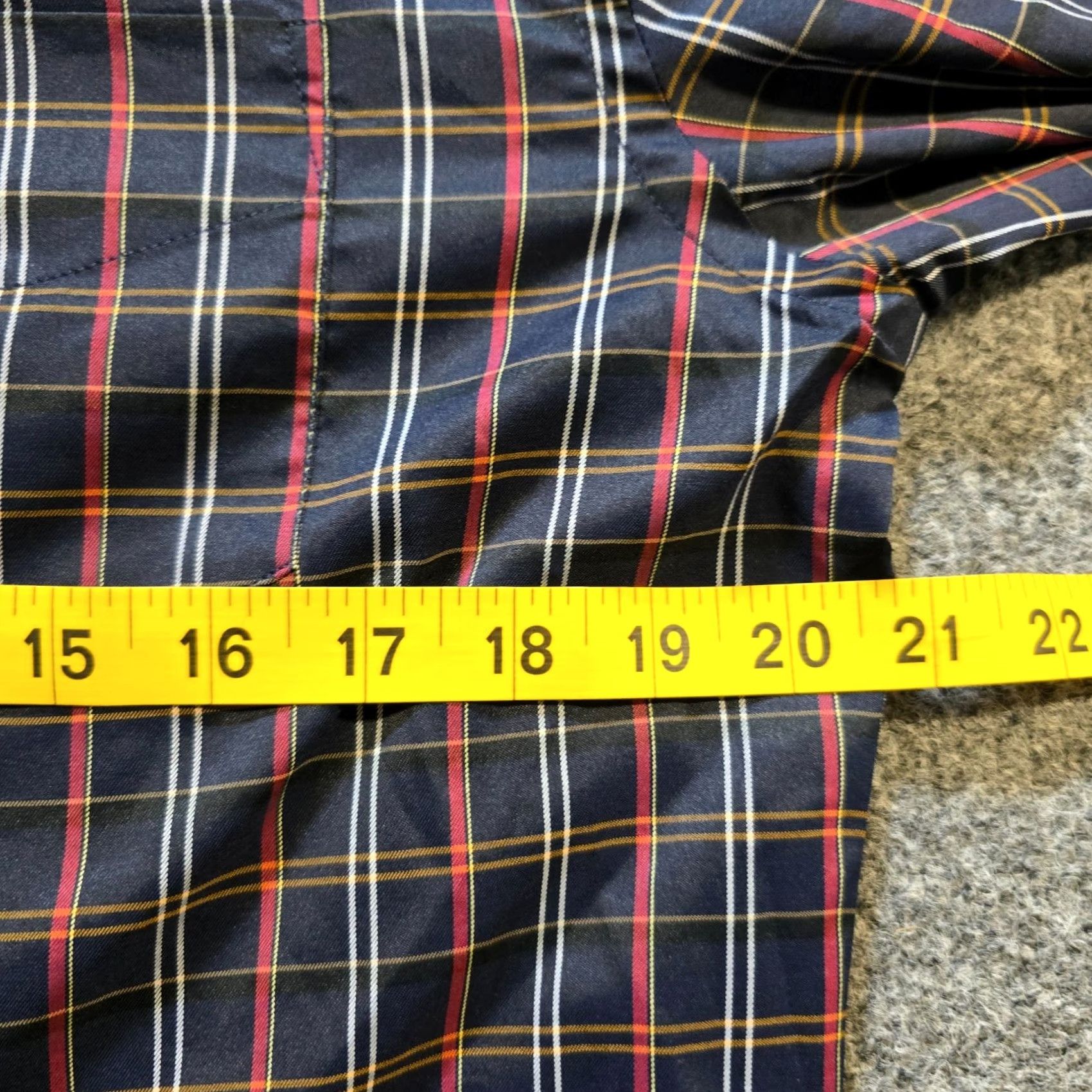 UNTUCKit UNTUCKit Shirt Mens 2XL Blue Plaid Button-Down Classic Career Office Casual Performance Size US XXL / EU 58 / 5 - 5 Thumbnail