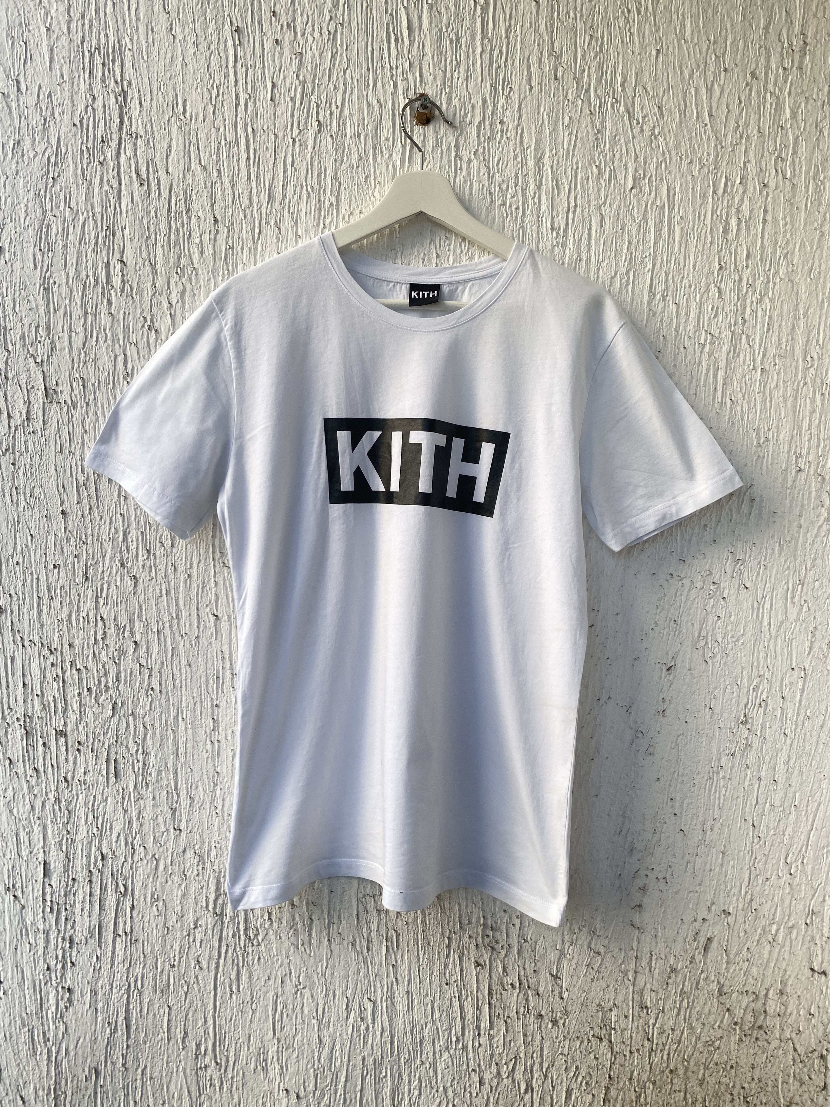 Buy Kith For Jinro Box Logo Tee 'White' - KHM032173 101 | GOAT