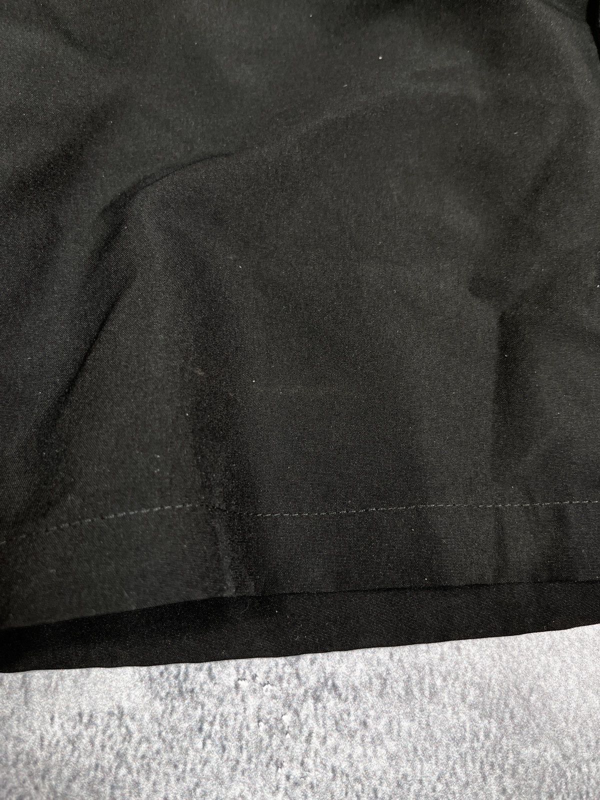 Vintage Vintage Y2K Wide cargo nylon shorts outdoor style size XL Size US 36 / EU 52 - 9 Thumbnail
