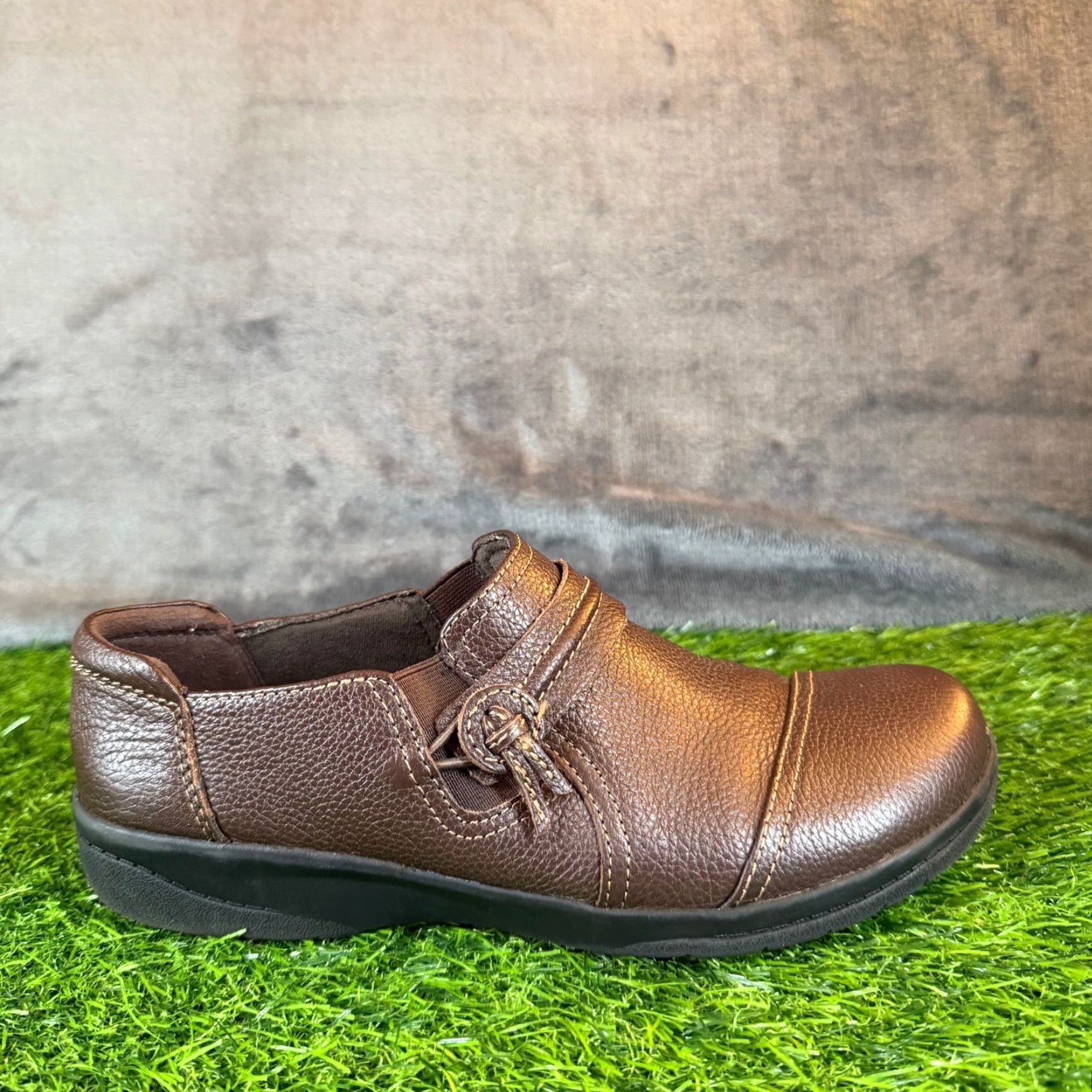 Clarks VINTAGE? No. Size US 5 / IT 35 - 2 Thumbnail