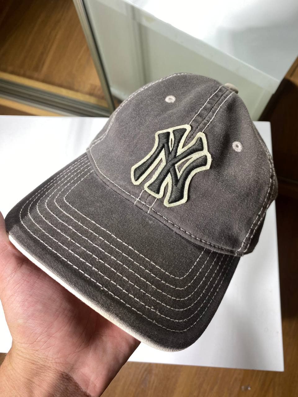 Vintage New York Yankees Vintage Strap Back Hat Size ONE SIZE - 3 Thumbnail