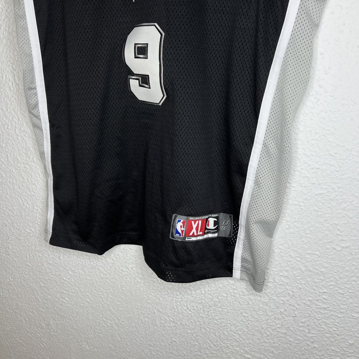 Champion × NBA × Vintage 1990’s Champion Spurs Parker 9 nba jersey San Antonio Size US XL / EU 56 / 4 - 4 Thumbnail