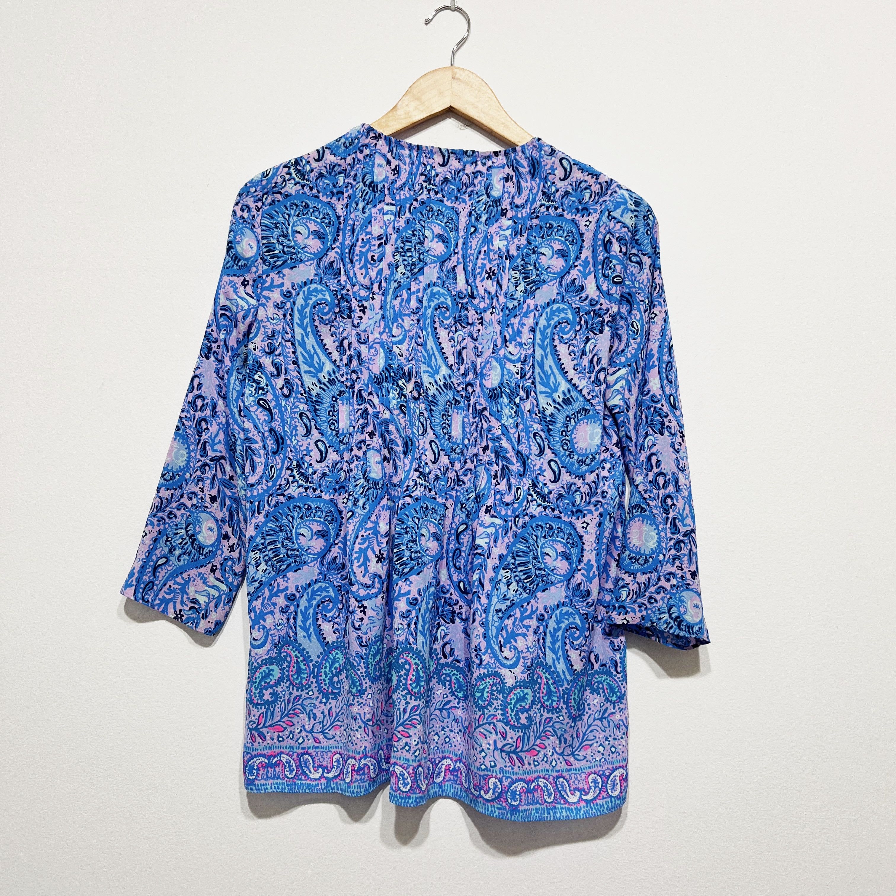 Lilly Pulitzer Lilly Pulitzer Marilina Pintuck Pleated V Neck Size XS / US 0-2 / IT 36-38 - 4 Thumbnail