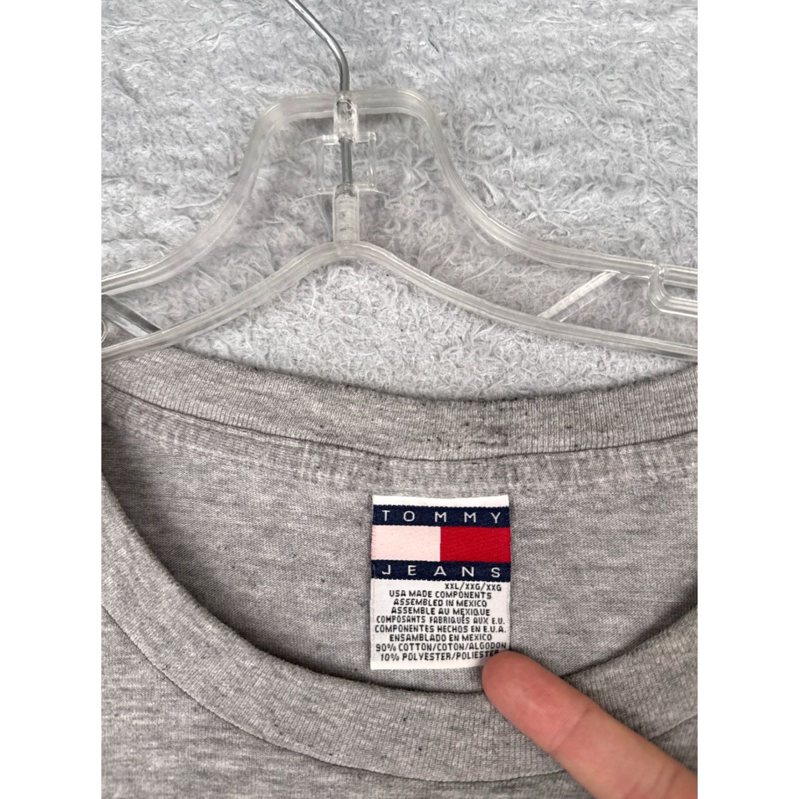 Tommy Hilfiger VINTAGE Tommy Hilfiger Jeans Shirt Men 2XL Gray Short Sleeve 100% Cotton Crew READ Size US XXL / EU 58 / 5 - 7 Thumbnail