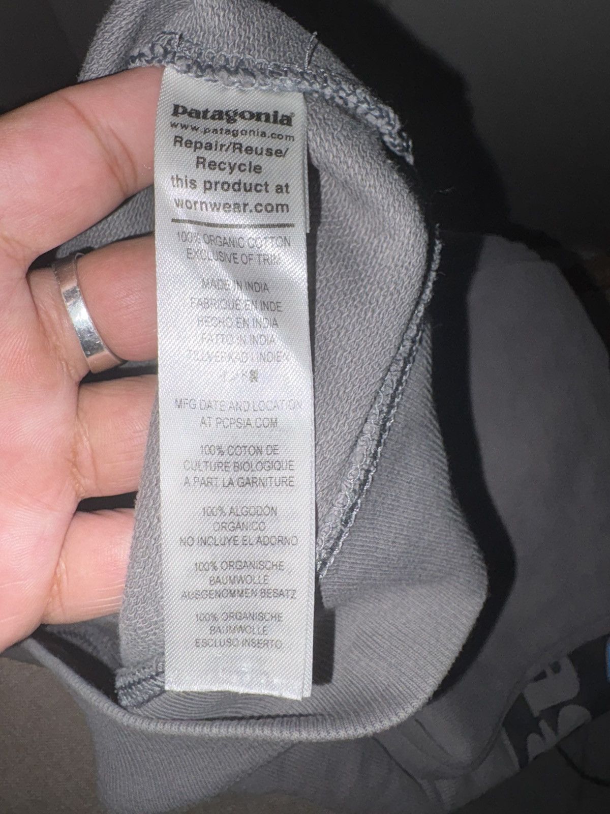 Patagonia Patagonia big logo on back sweatshirt Size US M / EU 48-50 / 2 - 9 Thumbnail