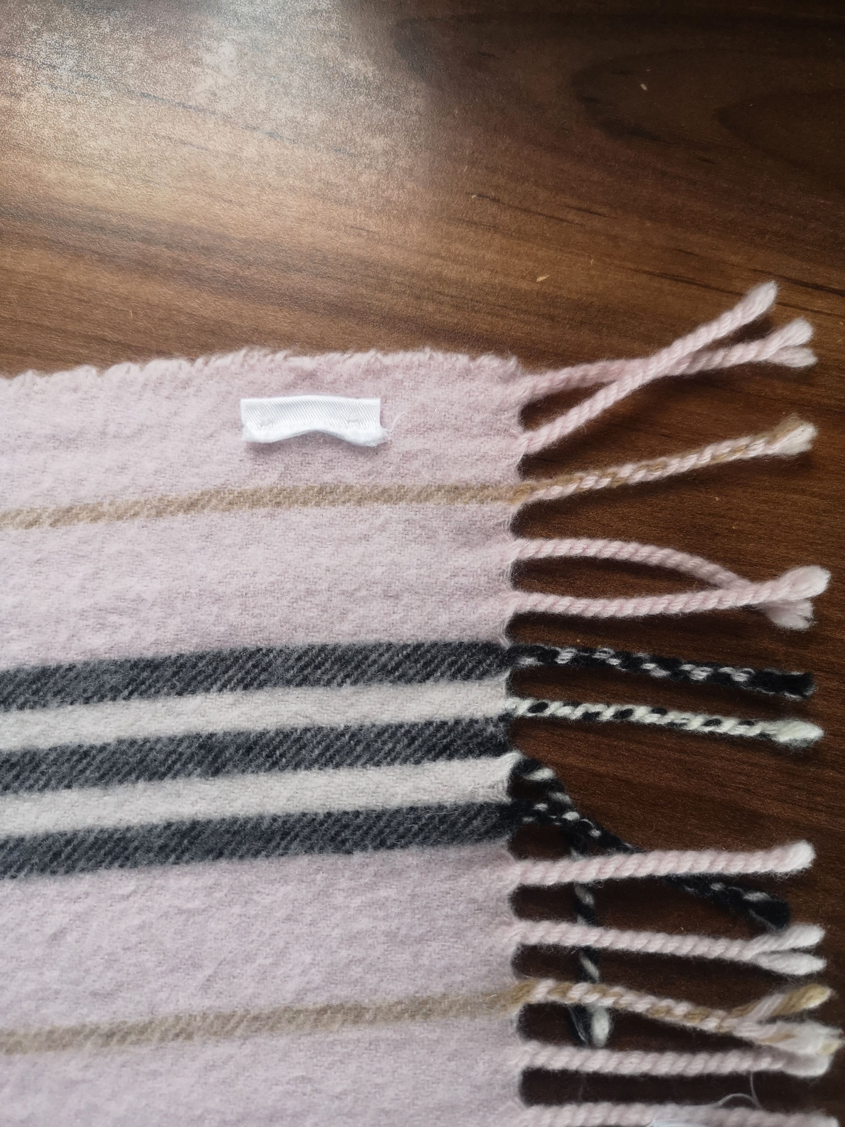 Burberry Burberry Beautiful Women's Cashmere Scarf 100% Cashmere Size ONE SIZE - 3 Thumbnail