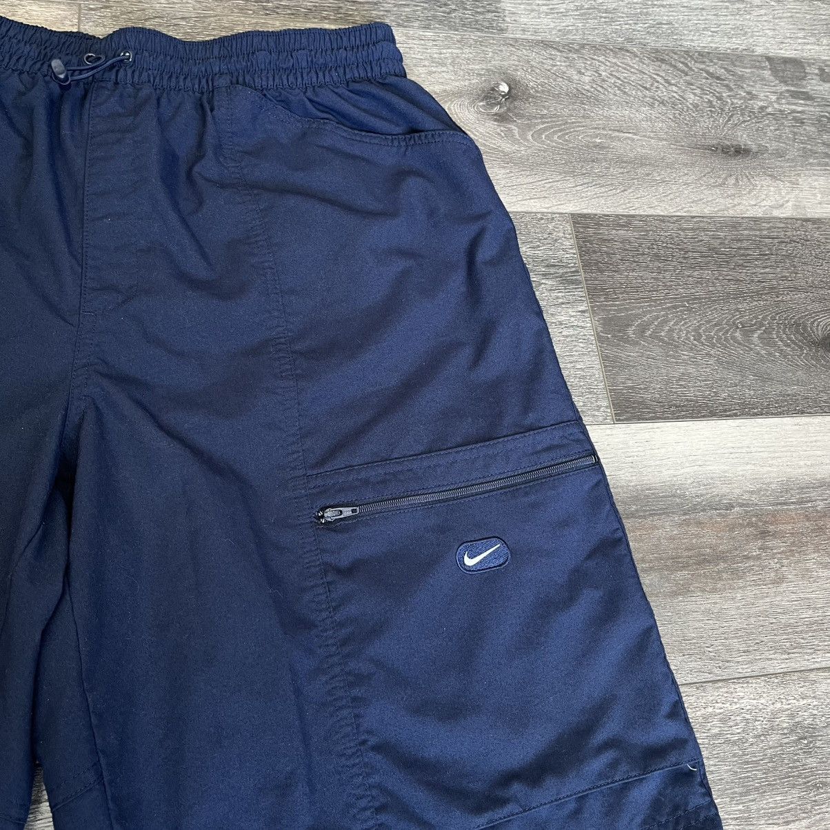 Nike Vintage 2000s Nike Basic Swoosh Logo Cargo Board Shorts Sz L Size US 32 / EU 48 - 3 Thumbnail