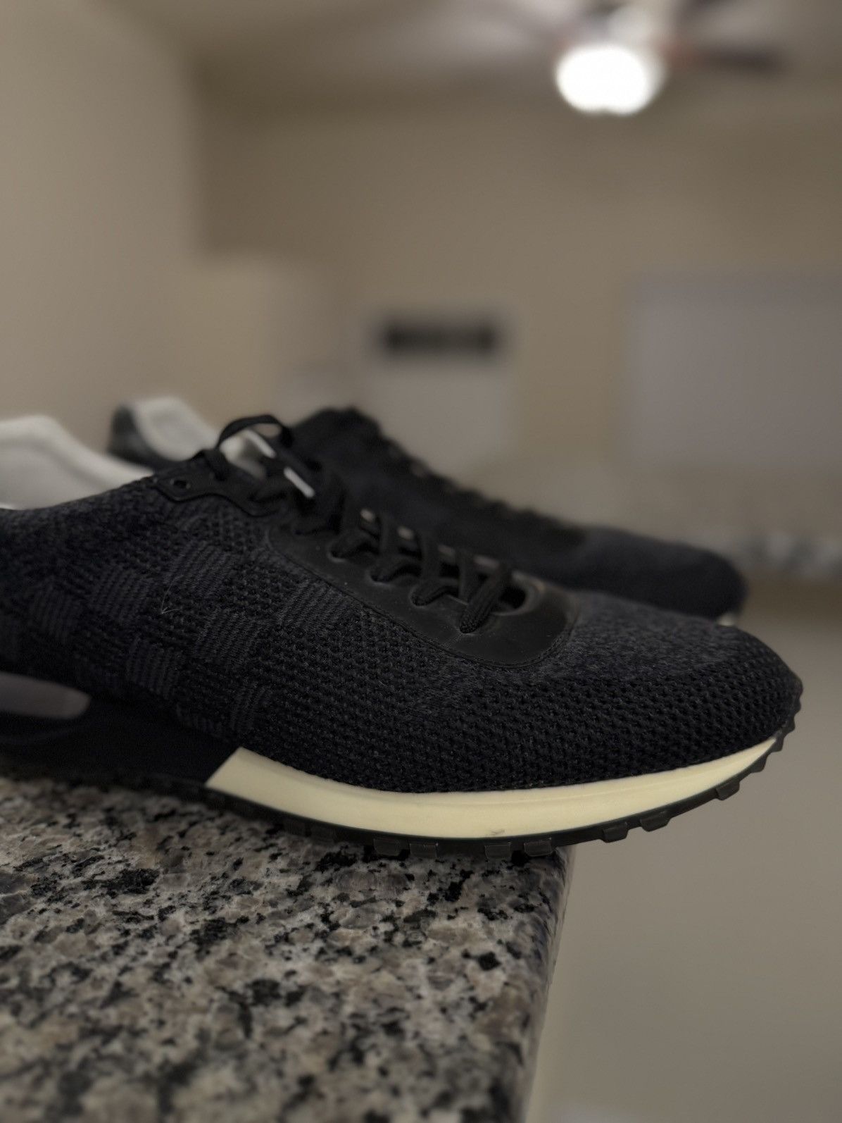 Louis Vuitton 9LV/10US - Louis Vuitton Runaway Sneaker Clean 🧼 Size US 10 / EU 43 - 2 Thumbnail