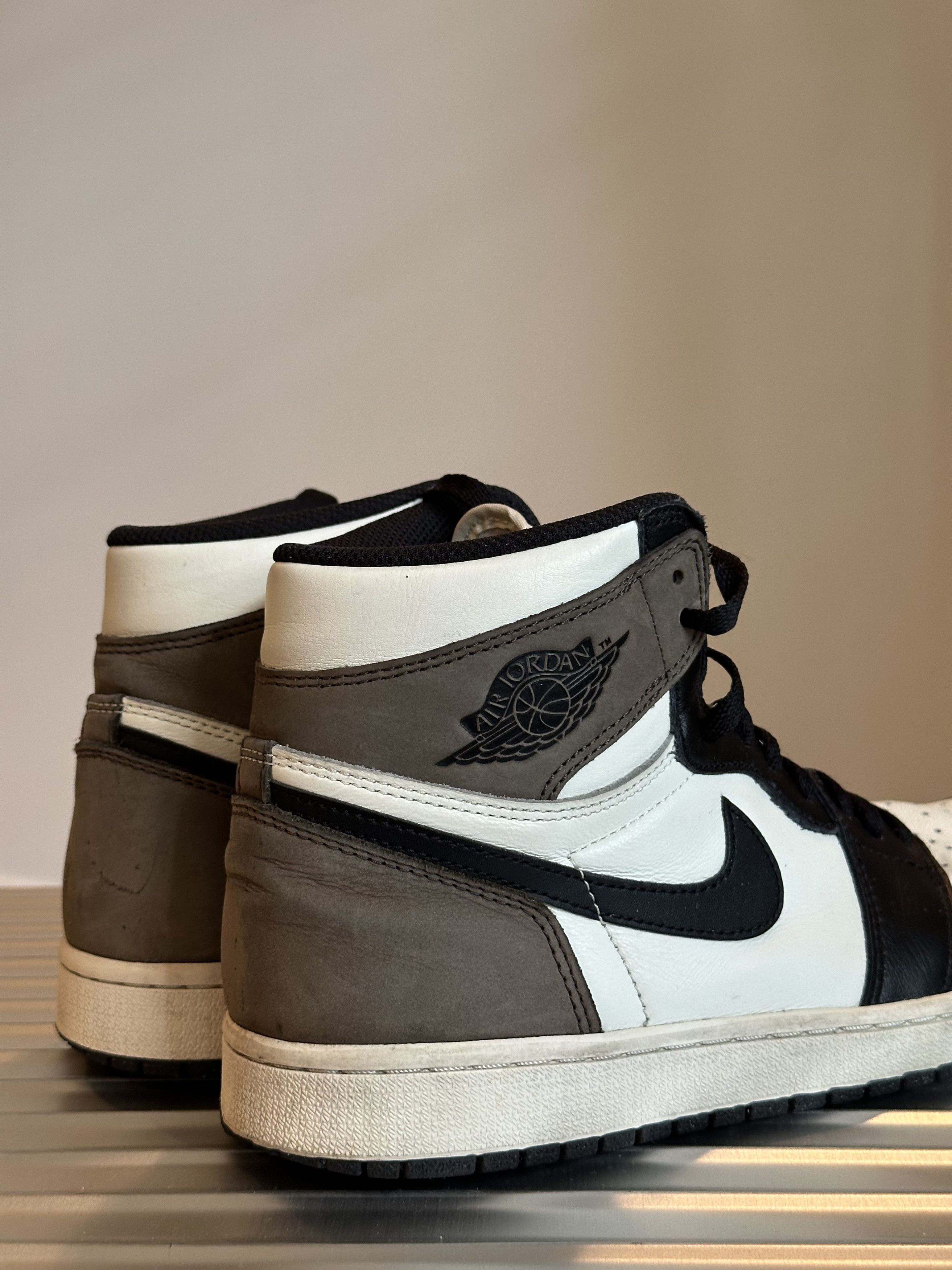 Nike Nike Air Jordan 1 Retro High OG Dark Mocha / Men's US Sz 9 Size US 9 / EU 42 - 5 Thumbnail