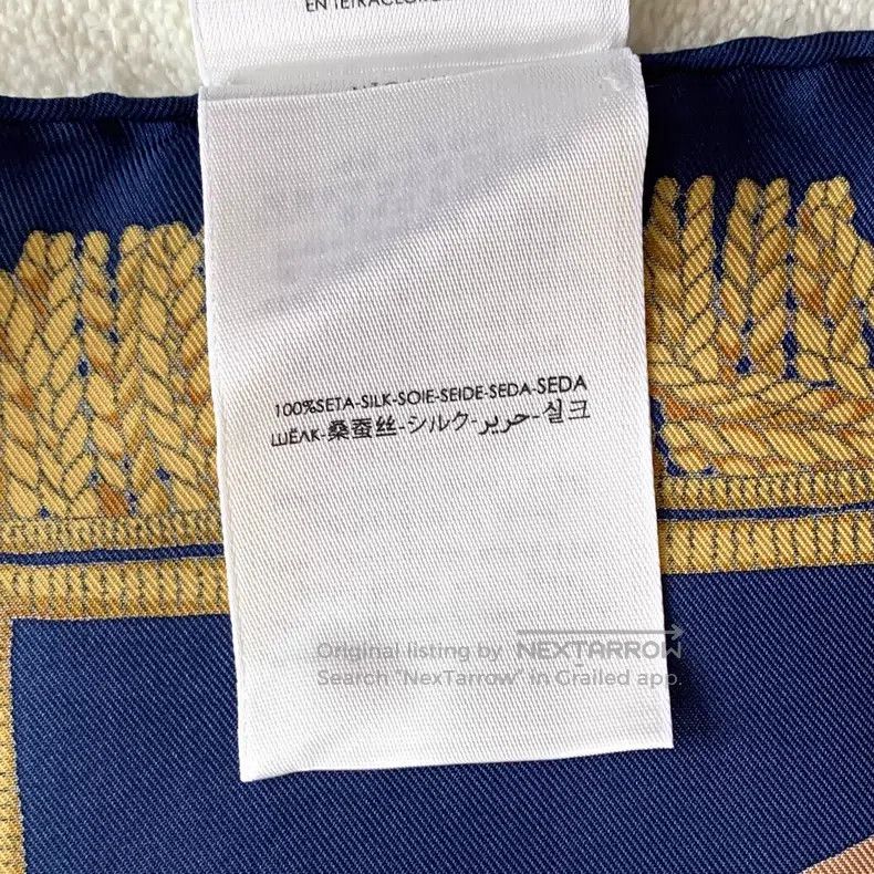 Gucci Gucci Dark blue badge print twill print mulberry silk scar Size ONE SIZE - 8 Thumbnail