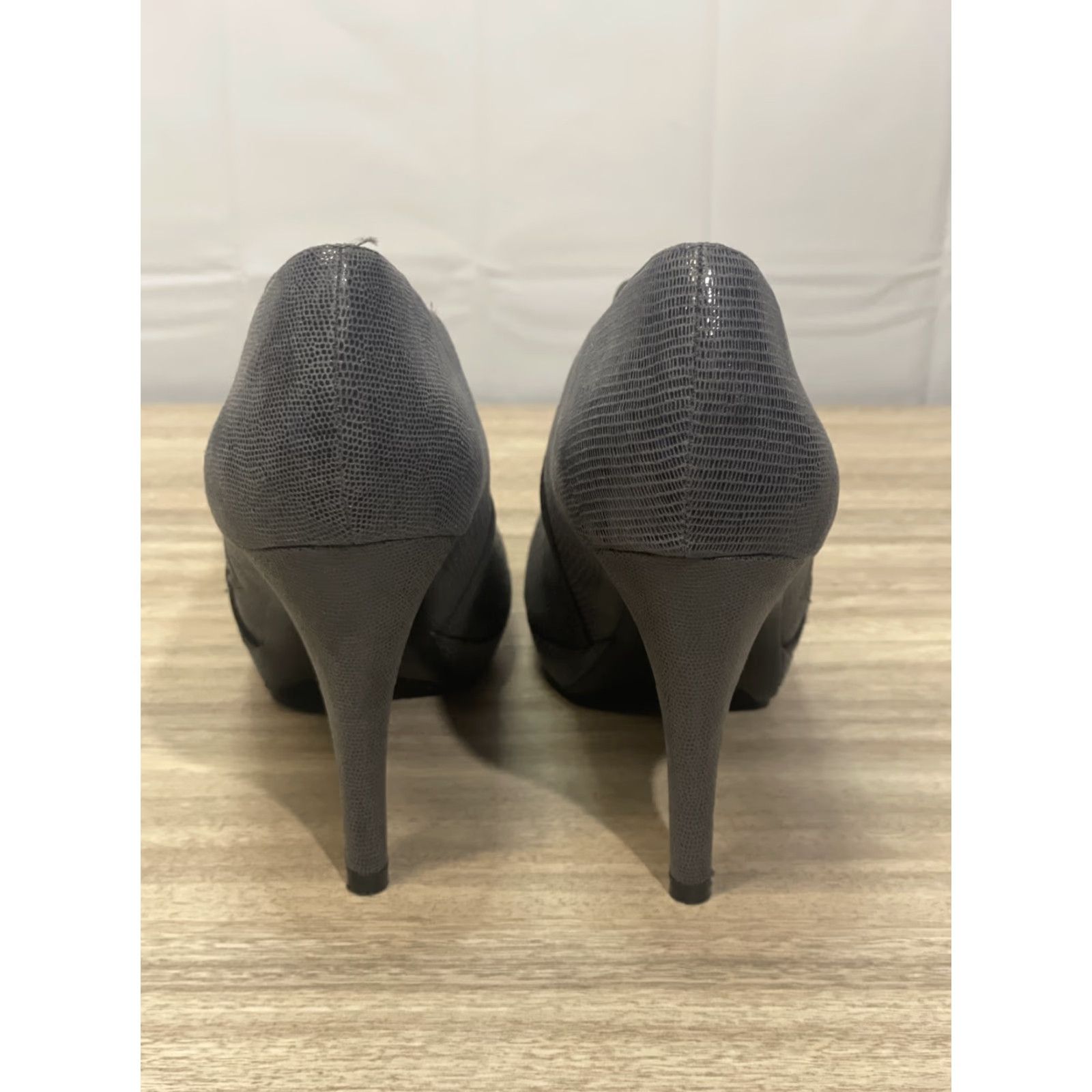 Vintage IMPO Paula Platform Pump Size 8M Grey Suede Zip Round Toe Women M Heel Stiletto Platform .5 In Ultrahigh Casual Vintage: No Size US 8 / IT 38 - 6 Thumbnail
