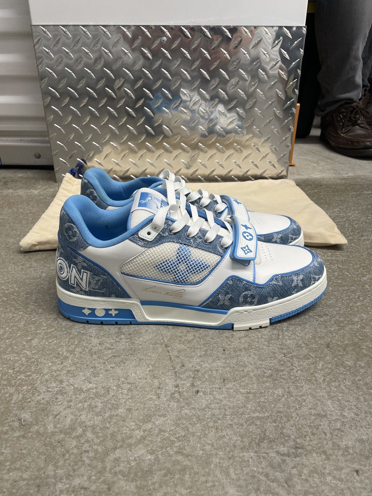 Louis Vuitton Louis Vuitton Blue Denim Sneaker Size US 10 / EU 43 - 2 Thumbnail
