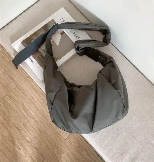 Japanese Brand Outdoor retro puffer hobo bag shoulder messenger bag Size ONE SIZE - 8 Thumbnail