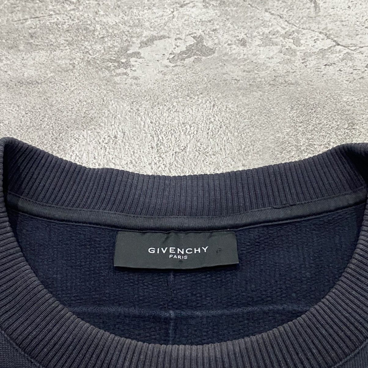 Givenchy Givenchy Pattern Black Crewneck Size US S / EU 44-46 / 1 - 6 Thumbnail